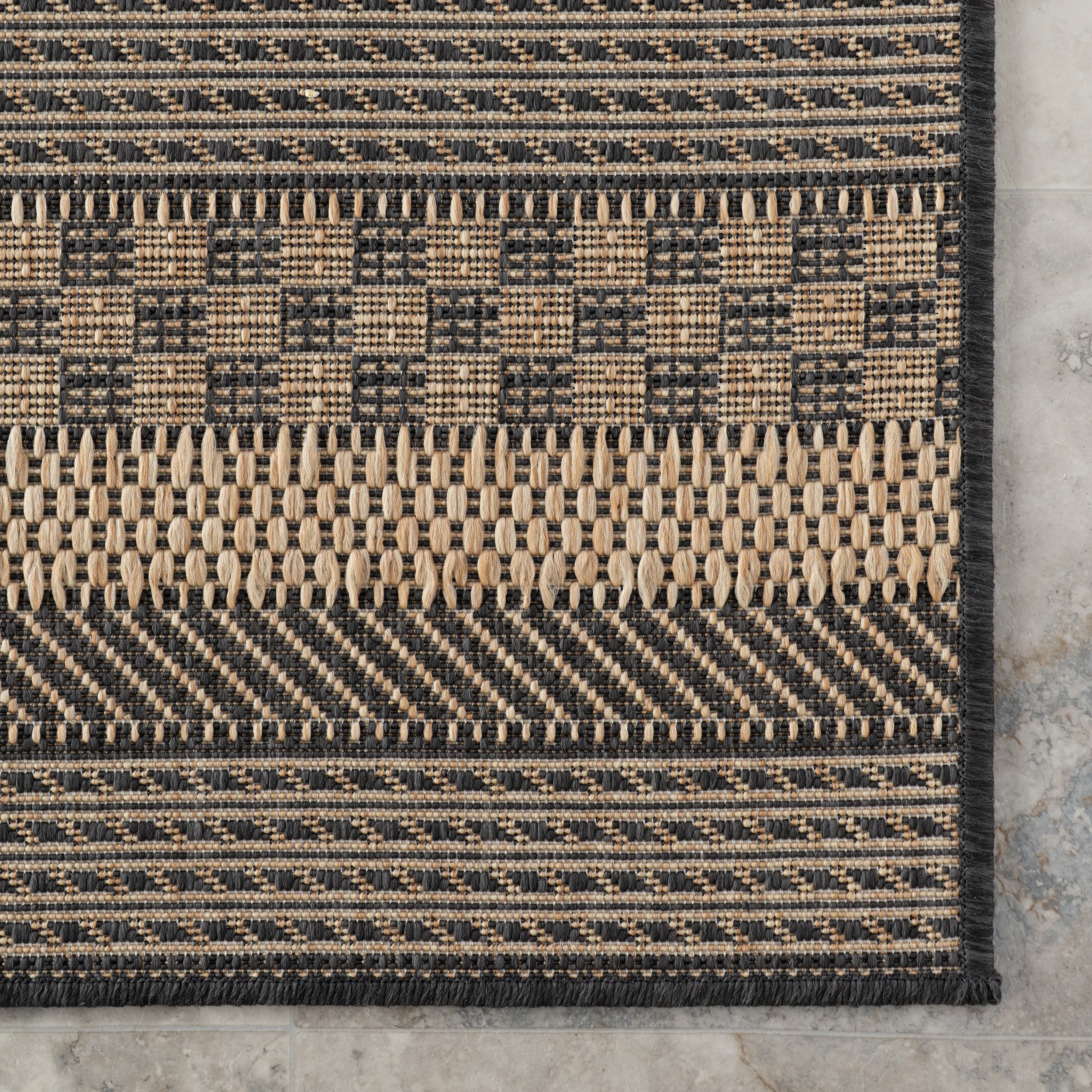 Vail Modern Indoor/Outdoor Area Rug - Image 14