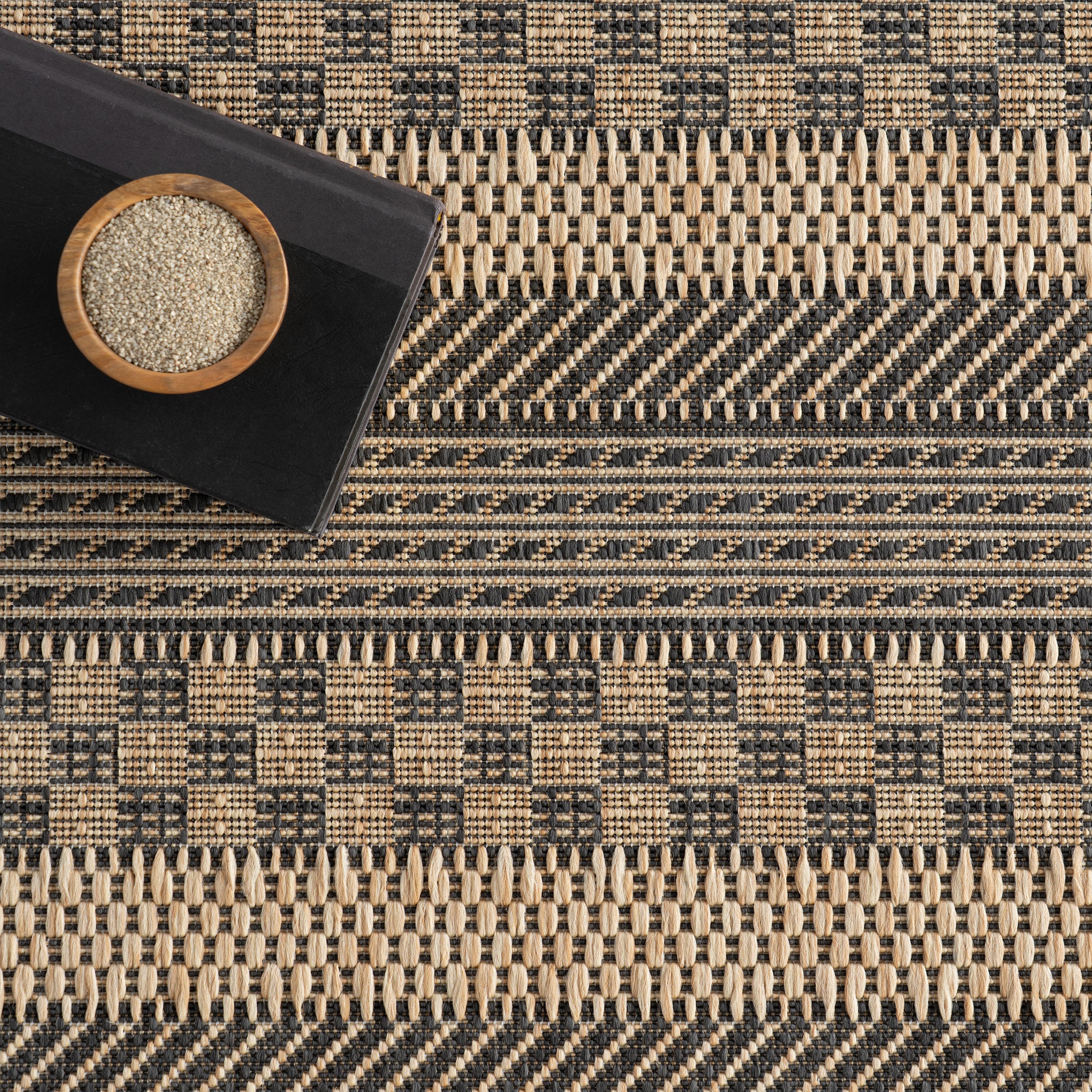 Vail Modern Indoor/Outdoor Area Rug - Image 15