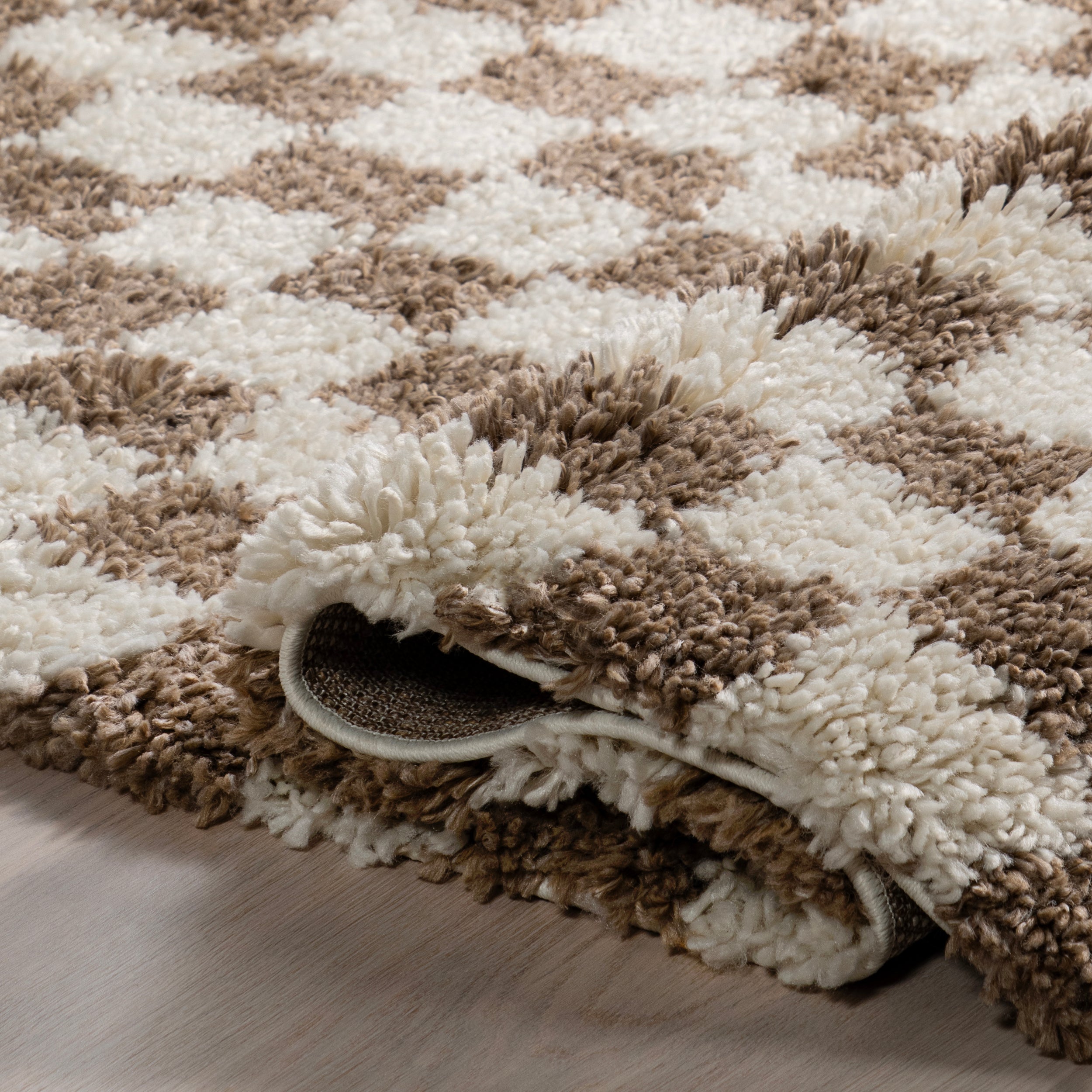 nuLOOM Adelaide Mid-Century Checkered Shag Area Rug - Image 4