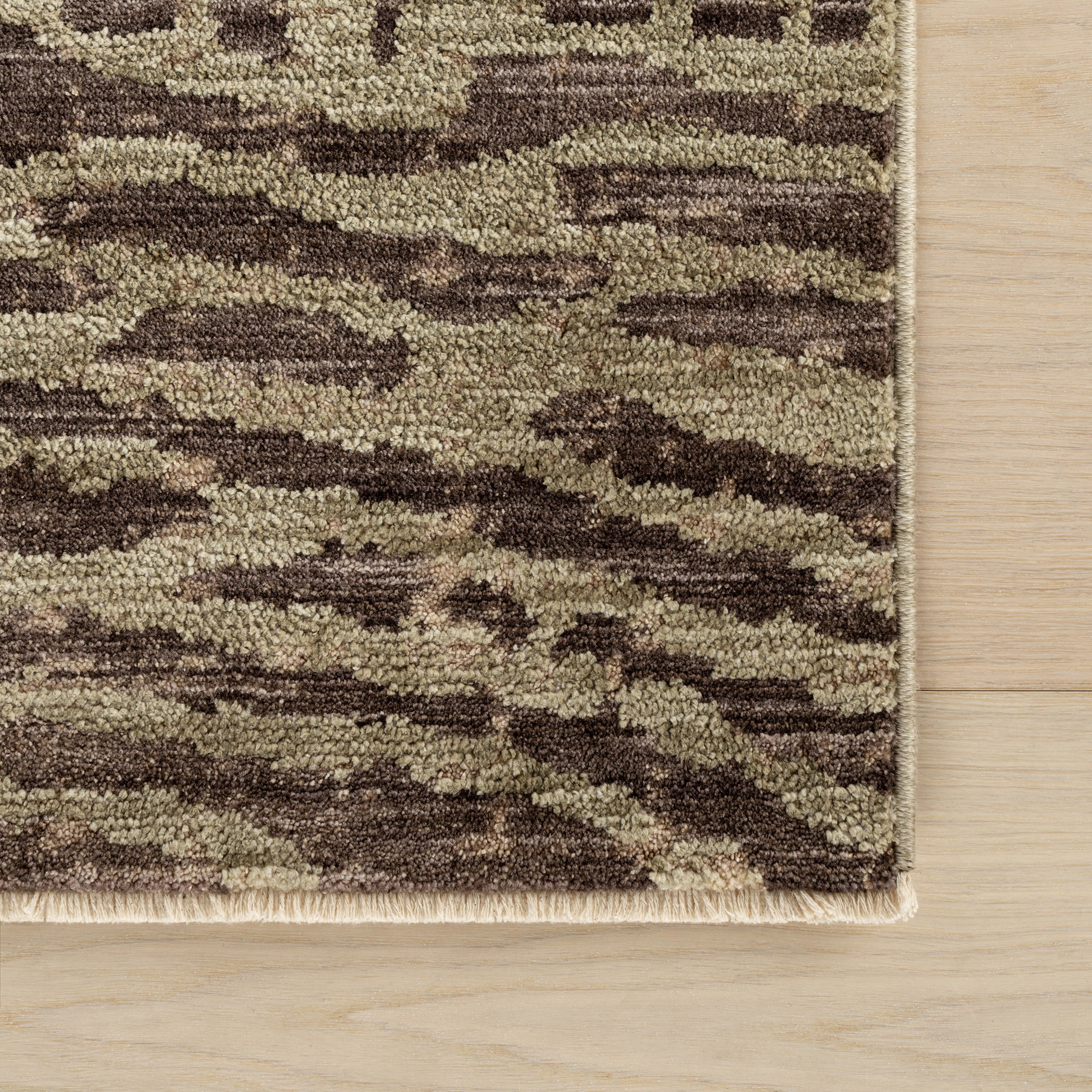 nuLOOM Thalira Modern Animal Print Area Rug - Image 6