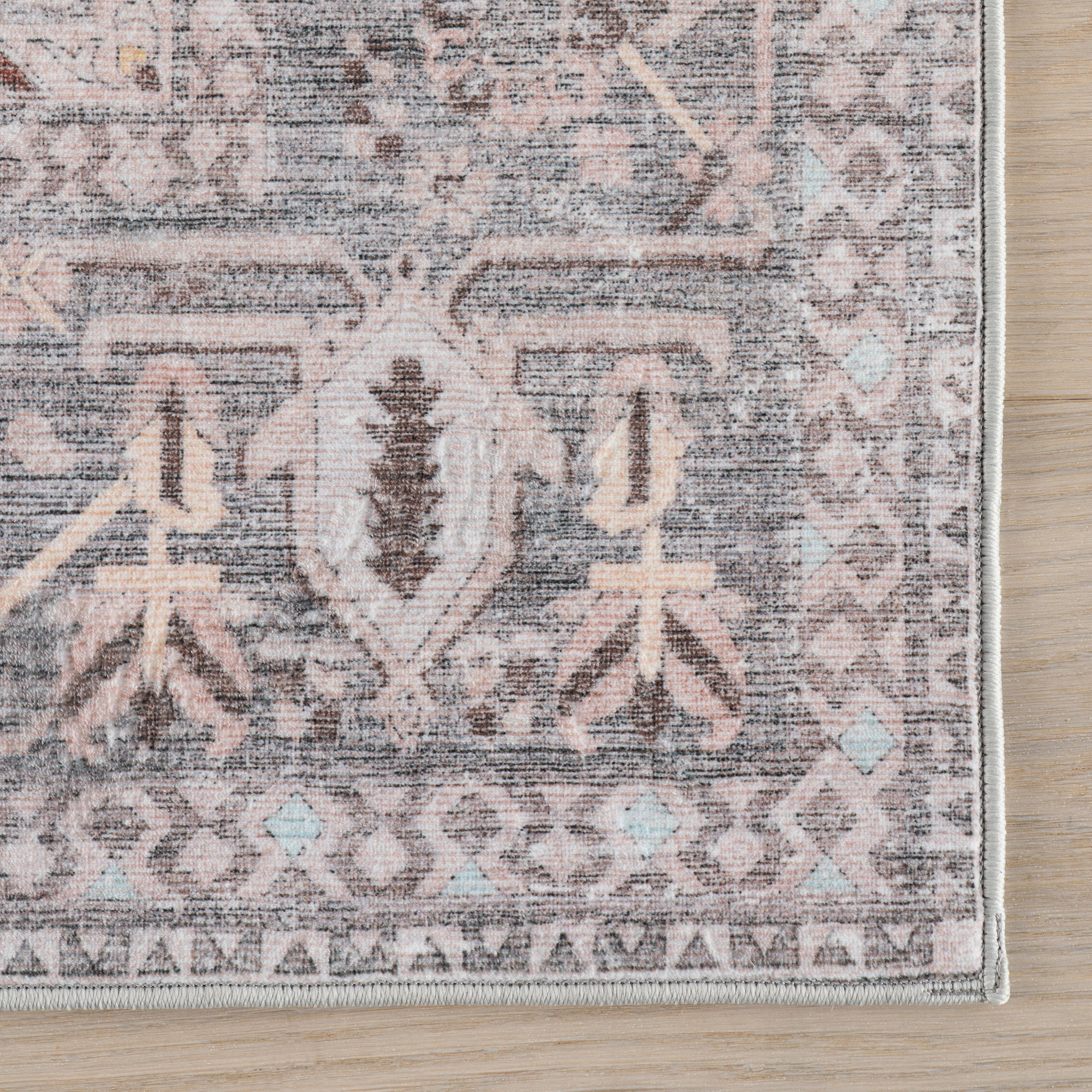 Nuloom Sereia Medallion Traditional Washable Area Rug - Image 4