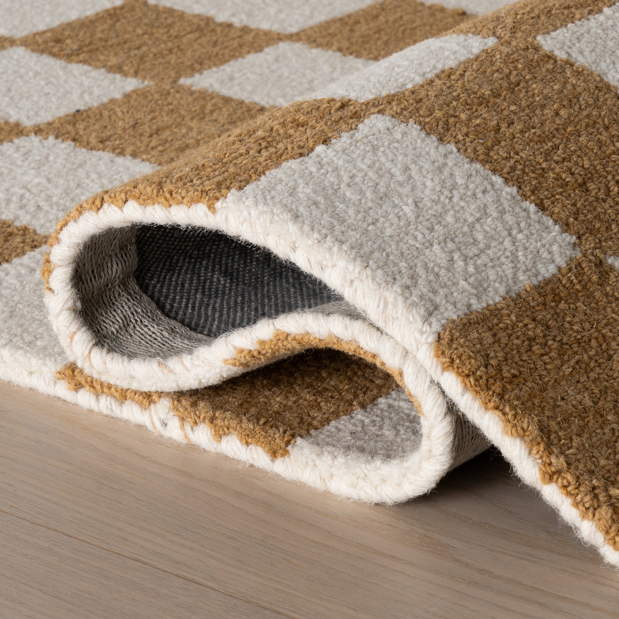 Nuloom Quinarae Checkered Wool-Blend Rug - Image 4