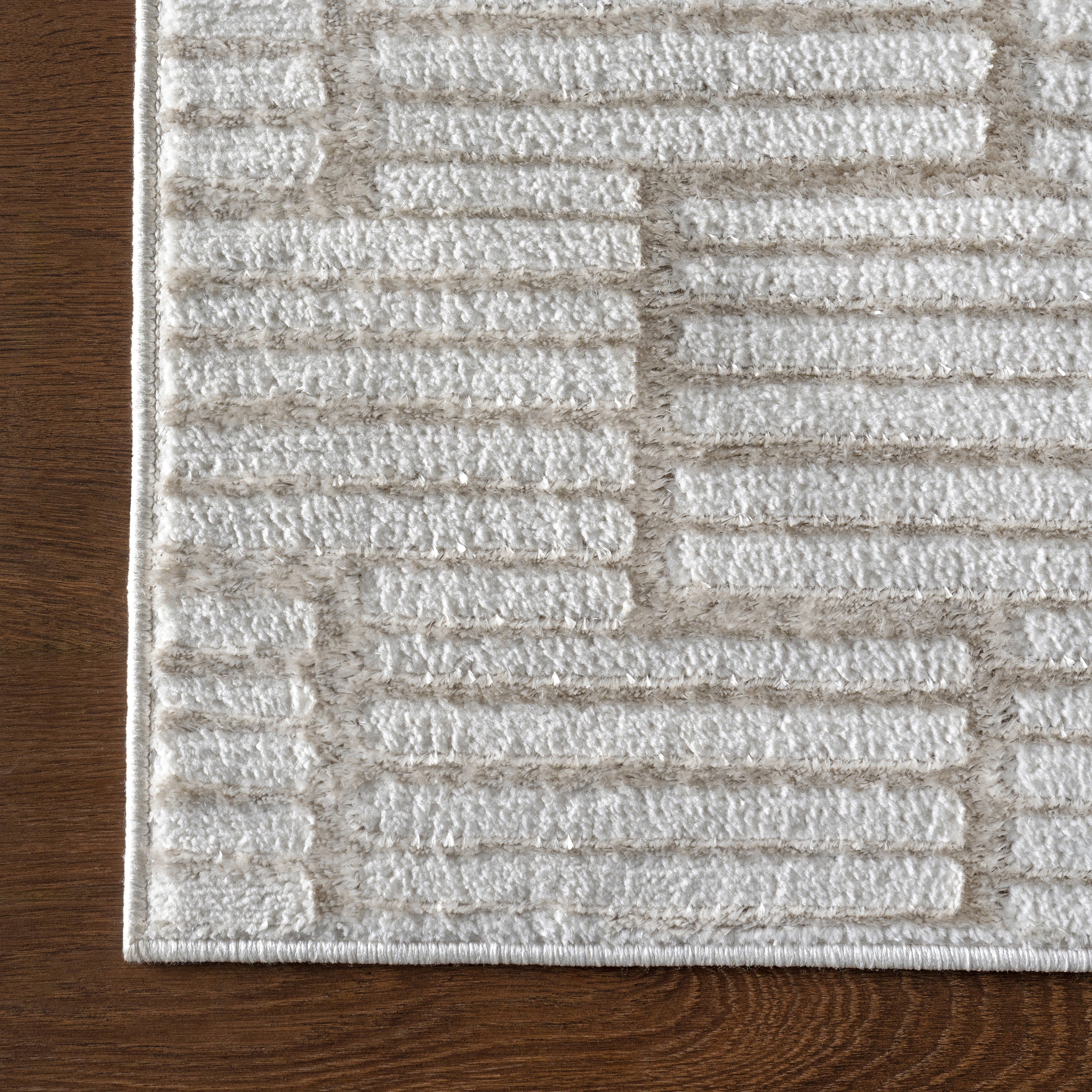 Xanthe Geometric Area Rug - Image 5