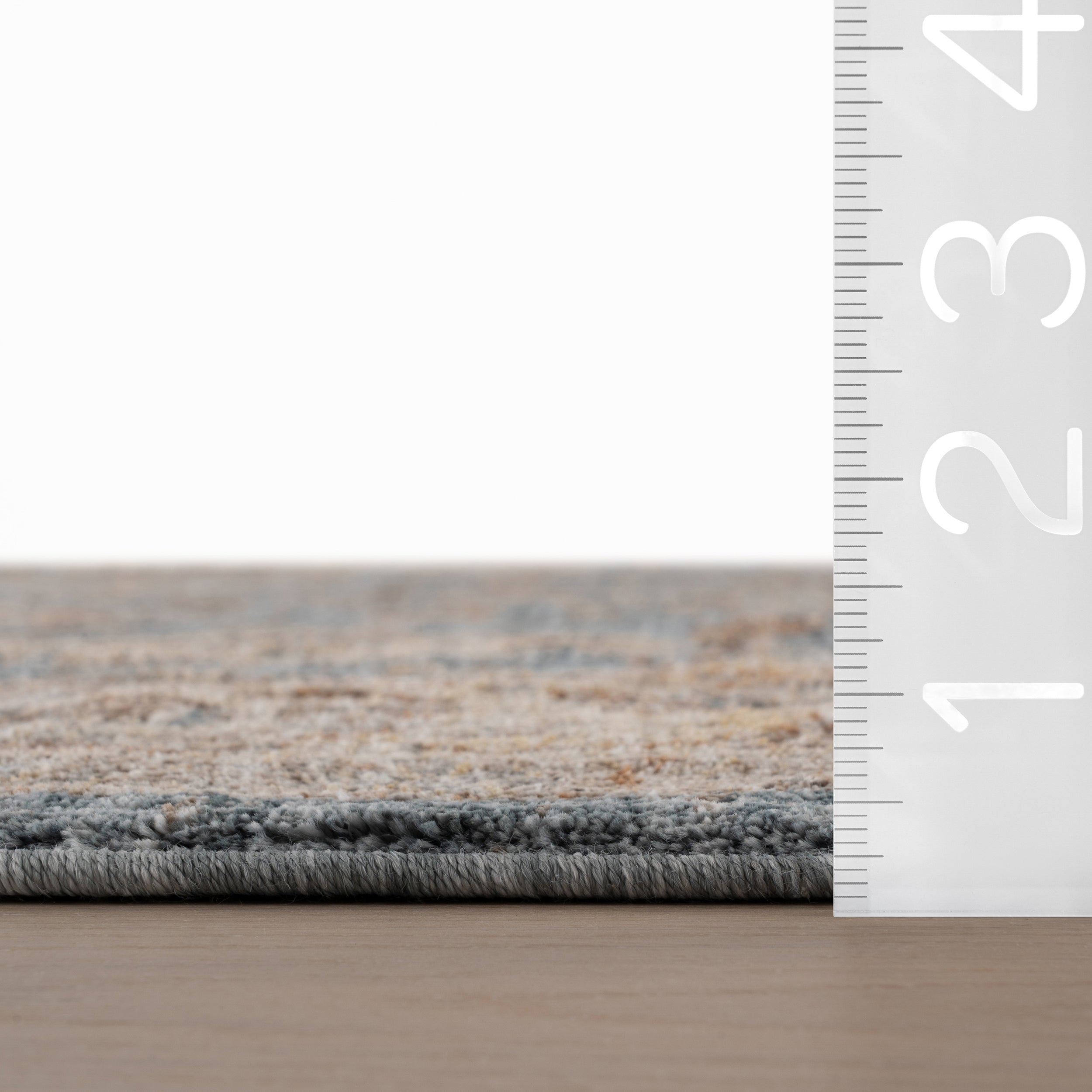 Nuloom Zerivah Traditional Vintage Floral Area Rug - Image 3