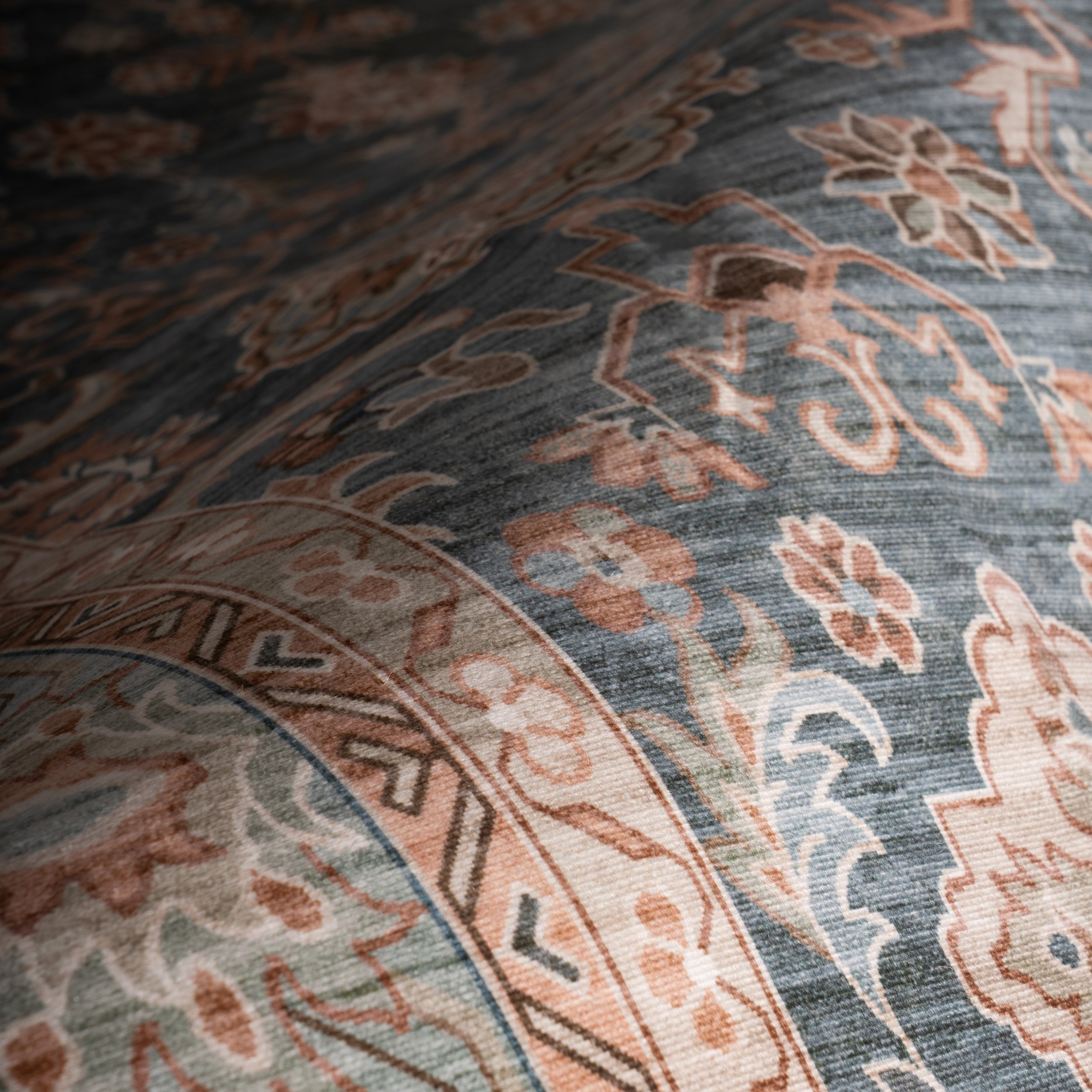 Nuloom Alessienne Traditional Washable Area Rug - Image 12