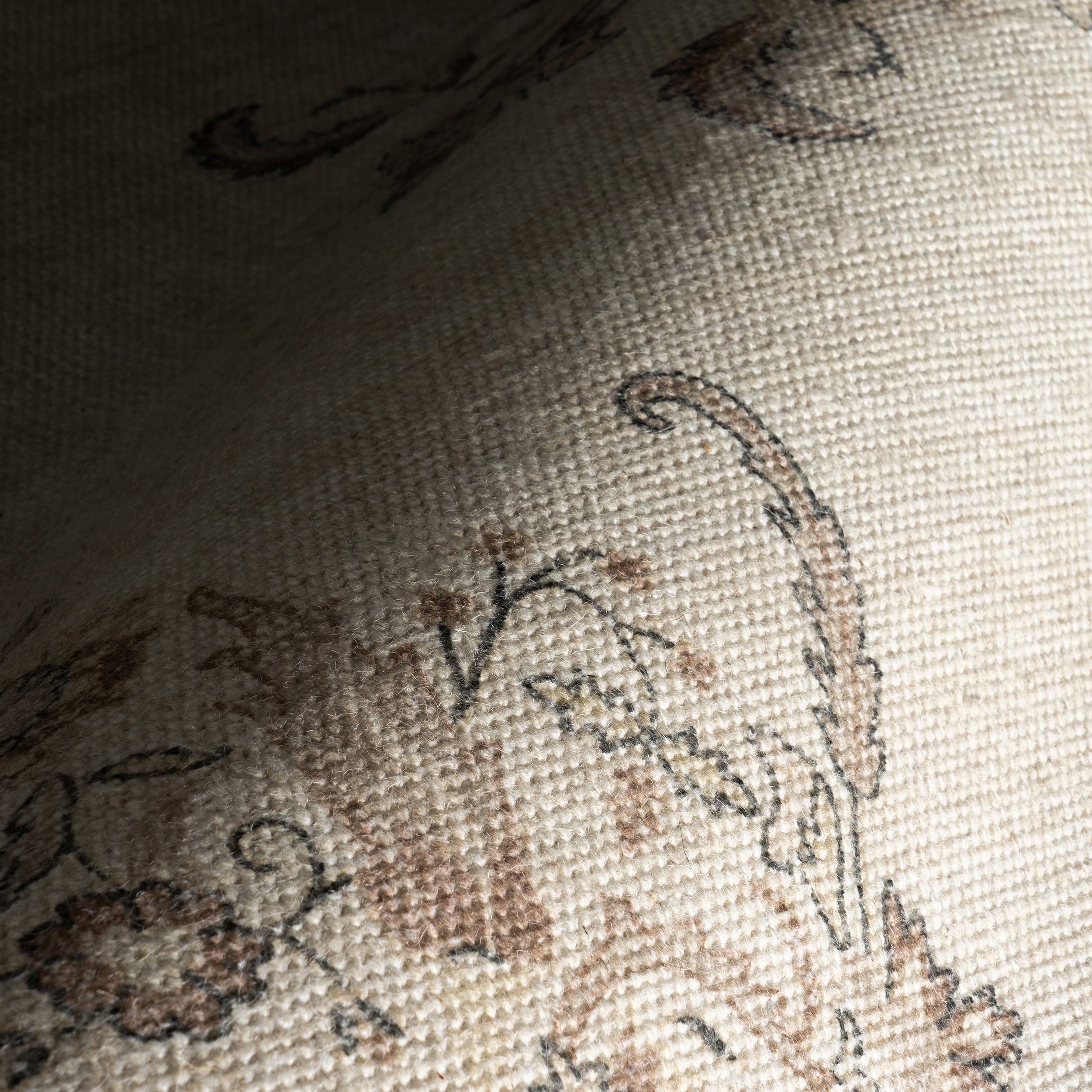 Princesa Medallion Wool and Cotton Area Rug - Image 5