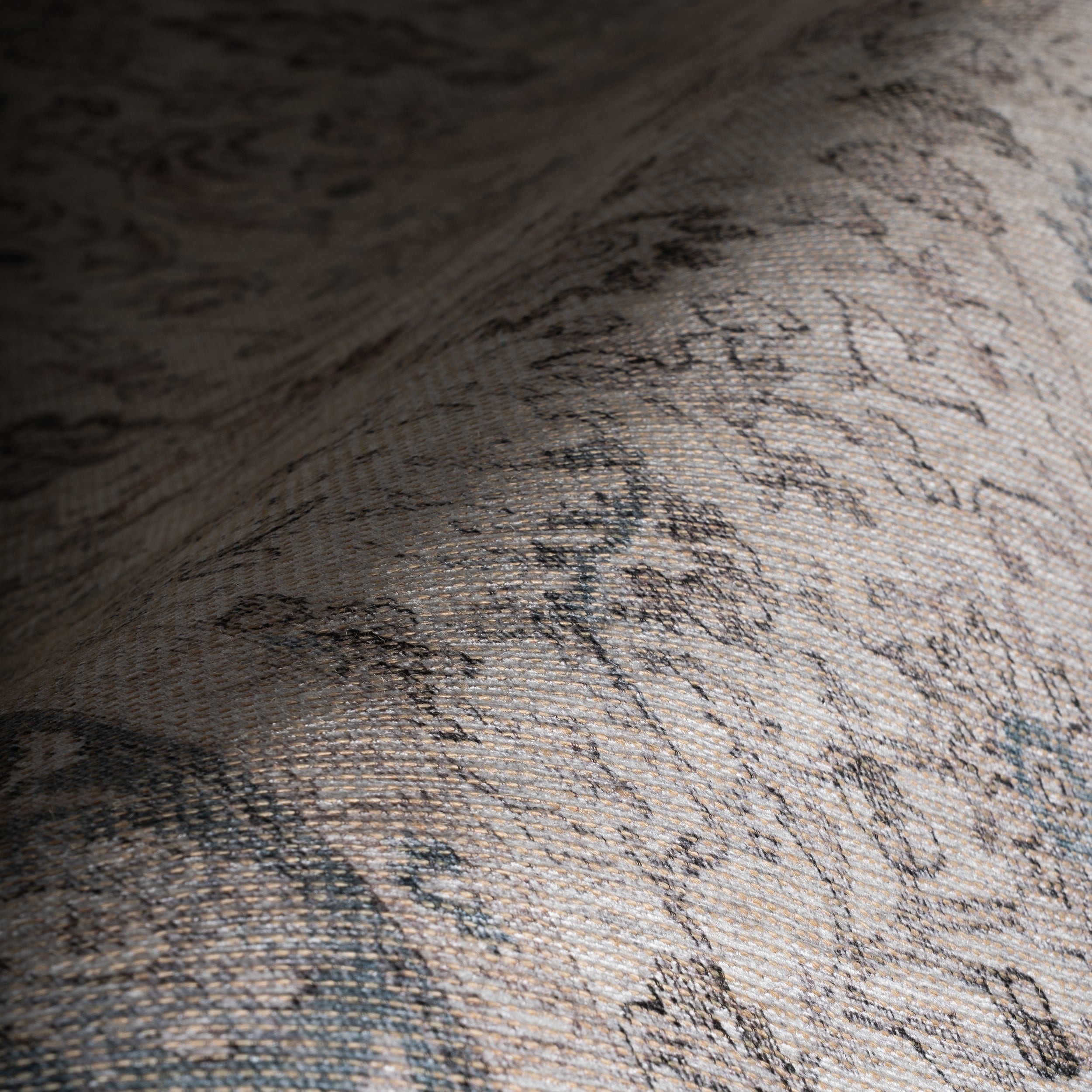 Nuloom Amarielle Traditional Vintage and Distressed Rug - Image 5