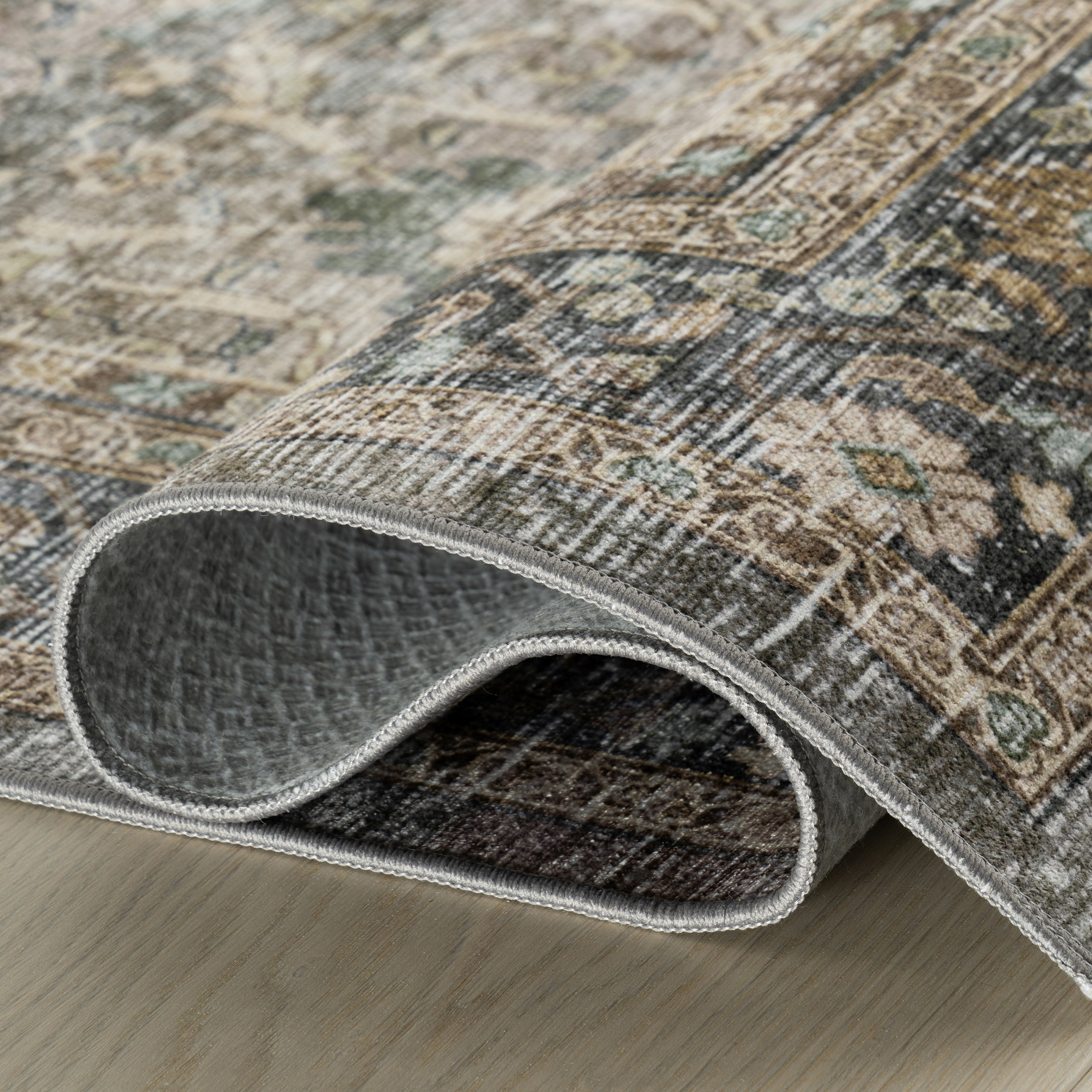 Nuloom Azrielle Traditional Floral Washable Area Rug - Image 6