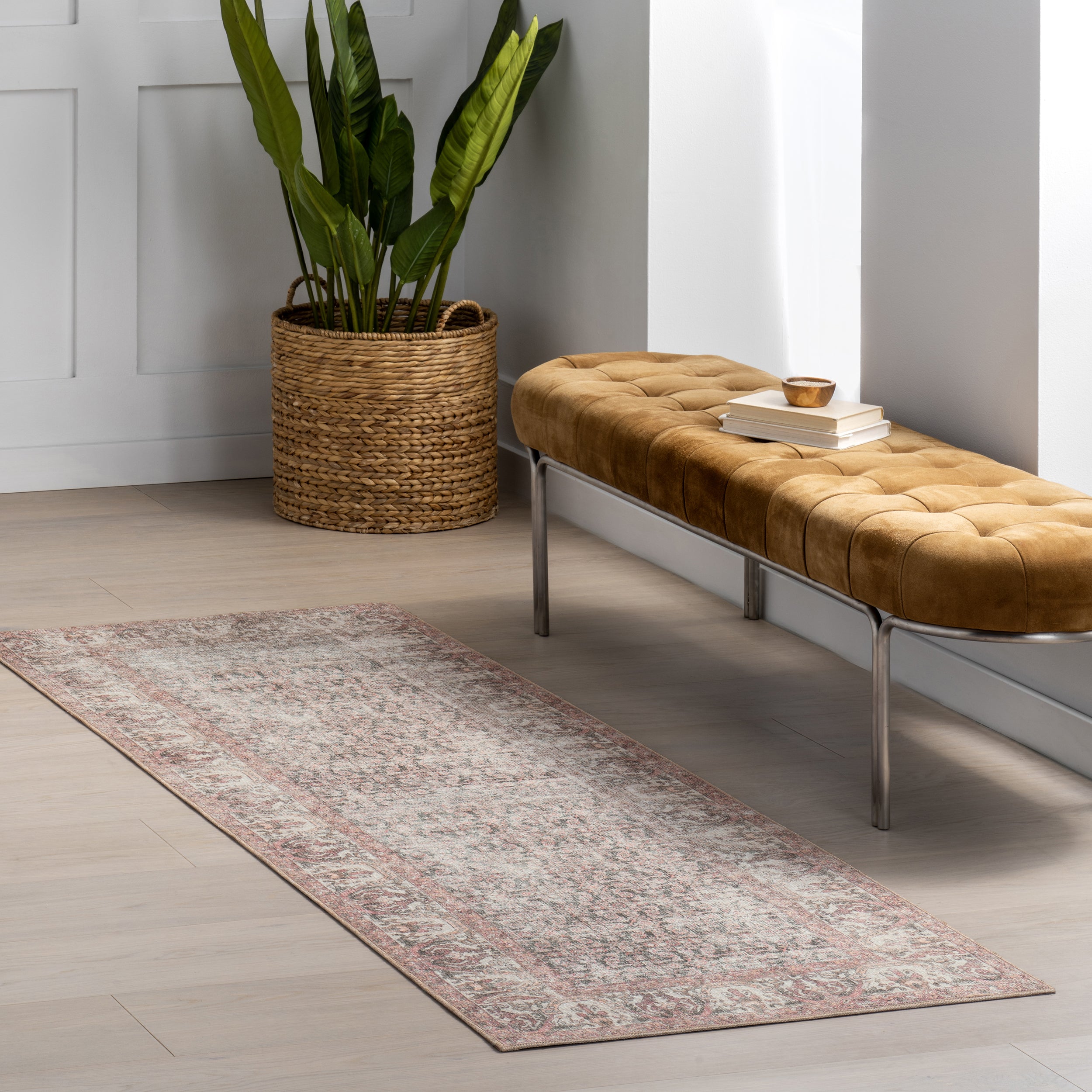 Hillstone Collection Marlowe Traditional Vintage Medallion Area Rug - Image 10
