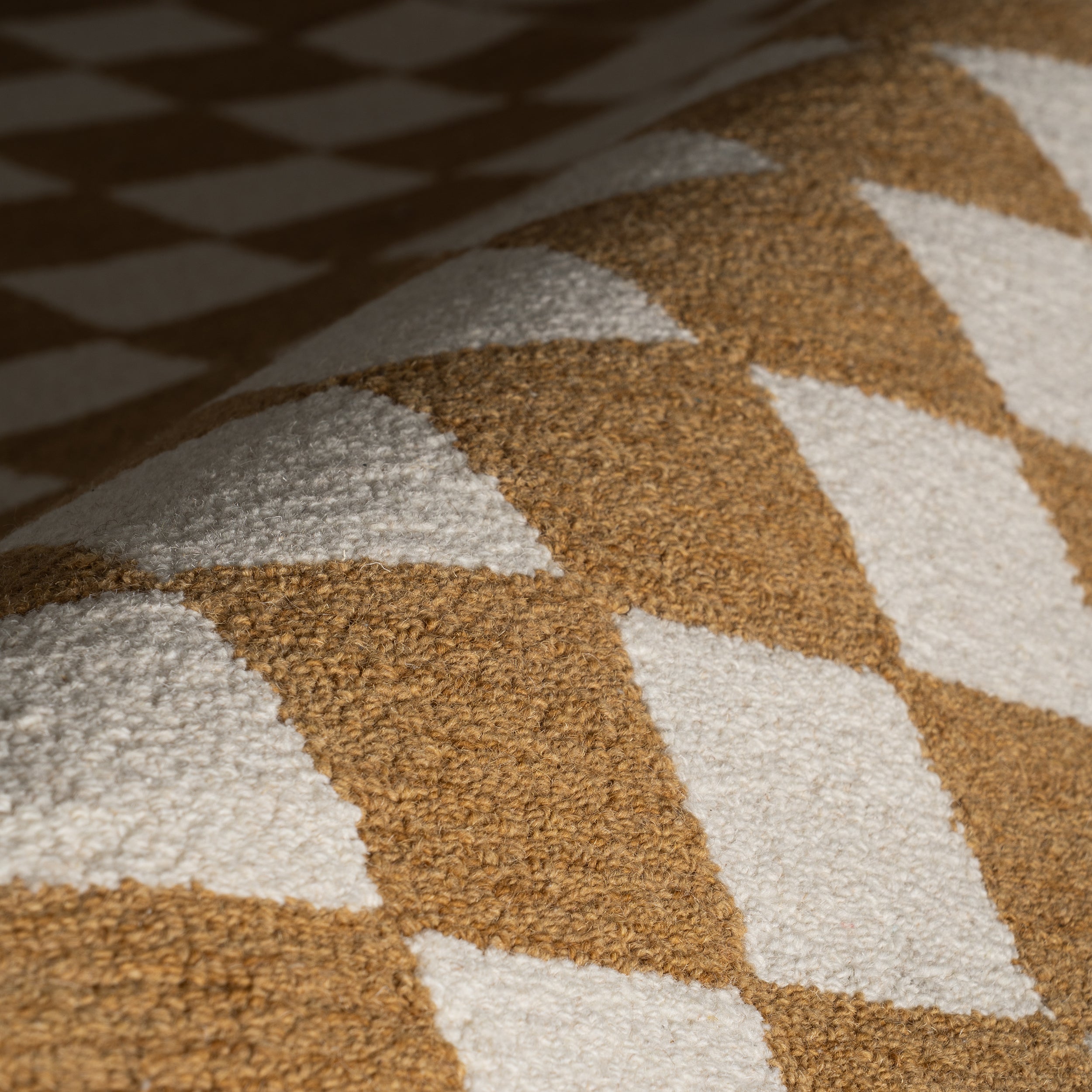Nuloom Quinarae Checkered Wool-Blend Rug - Image 5