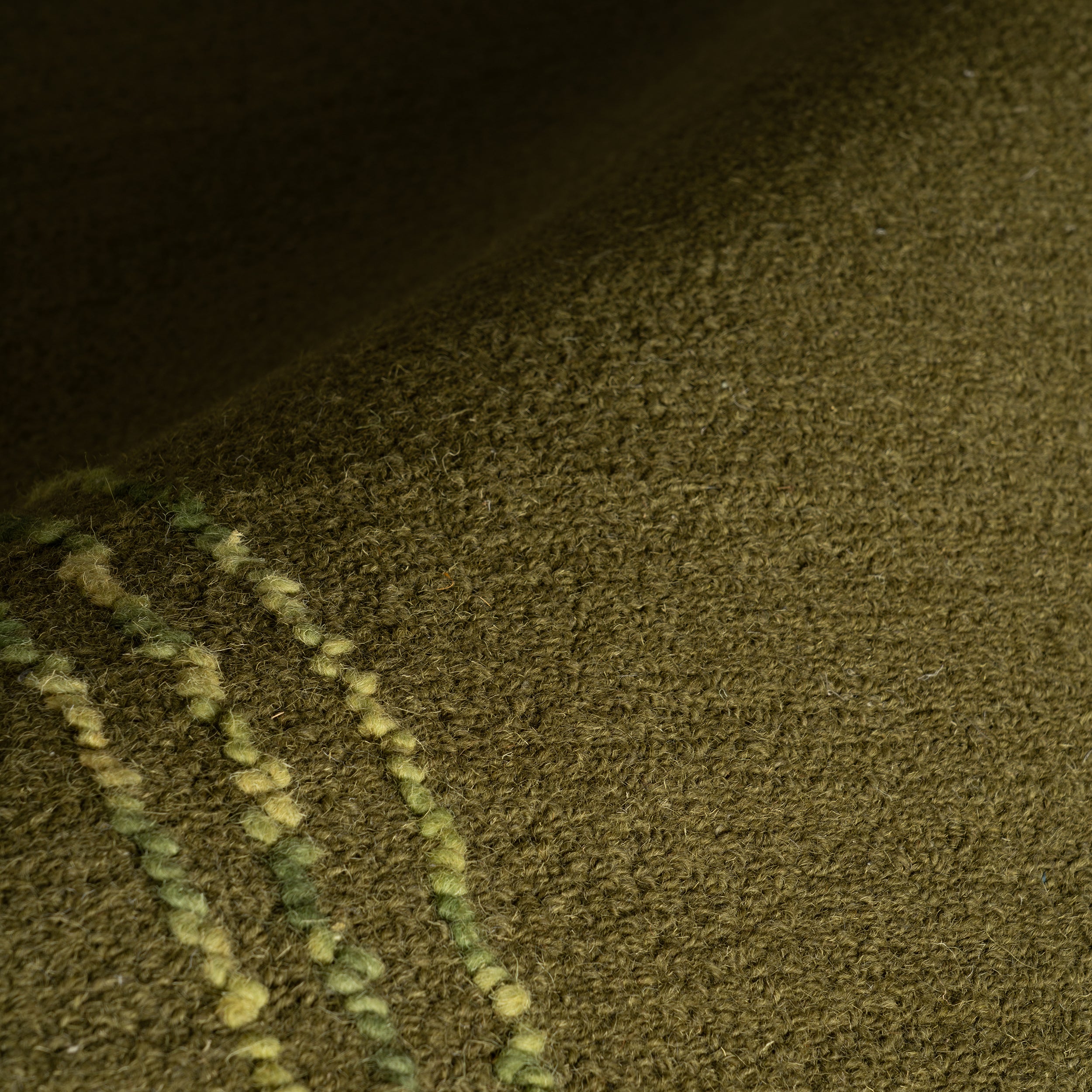 Nuloom Juliette Roan Bordered Wool Rug - Image 5