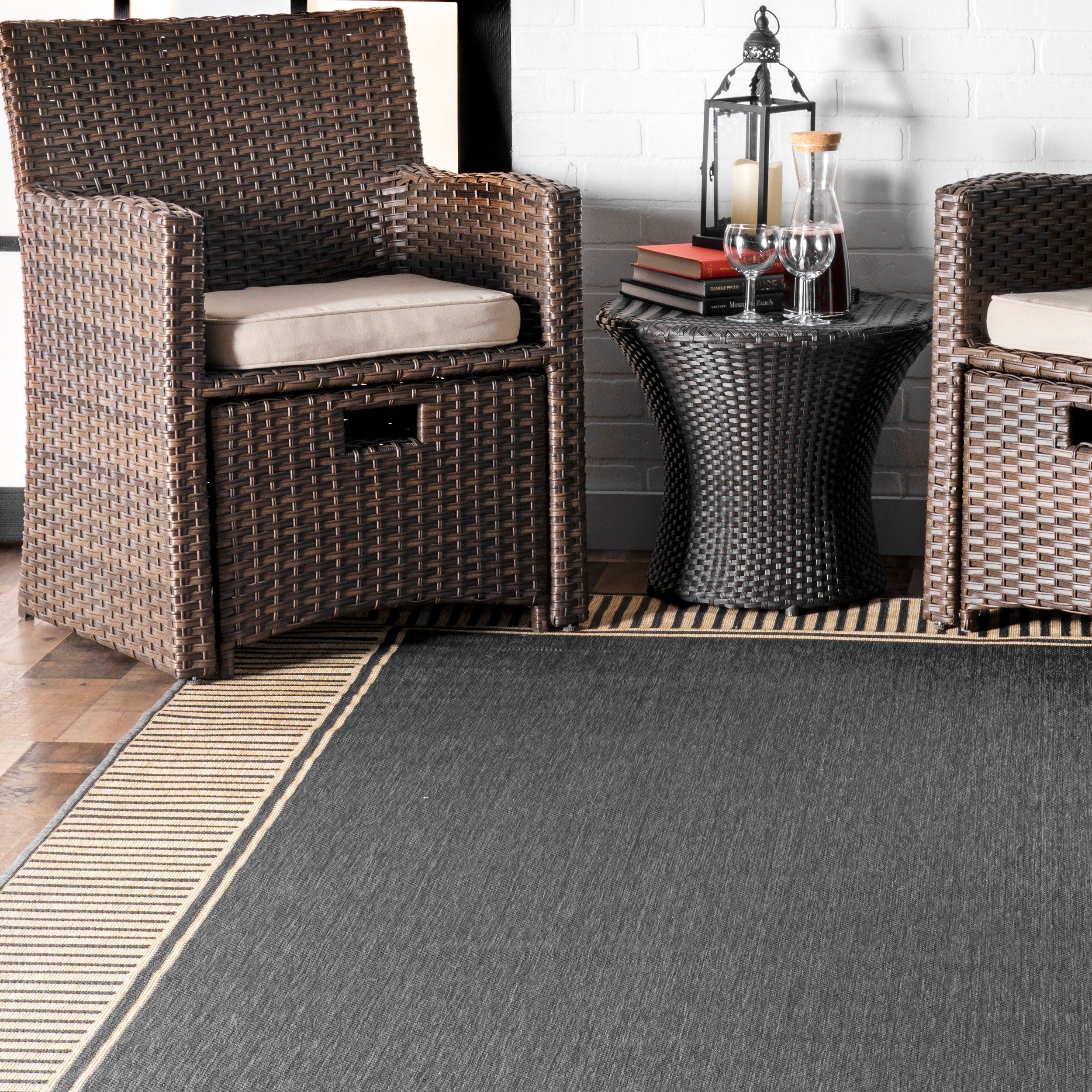 Nuloom Asha Simple Striped Indoor/Outdoor Area Rug - Image 12