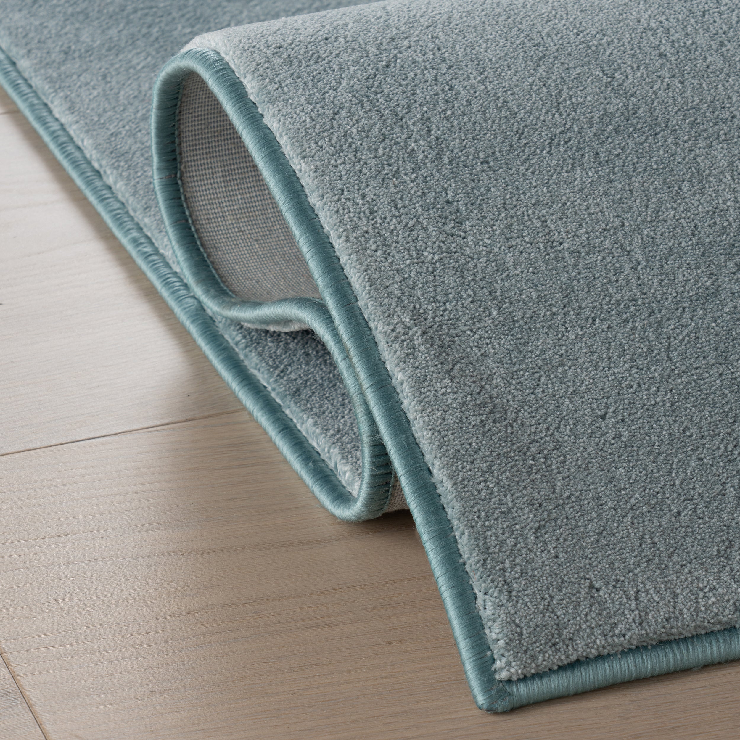 Nuloom Zephira Modern Solid Area Rug - Image 13