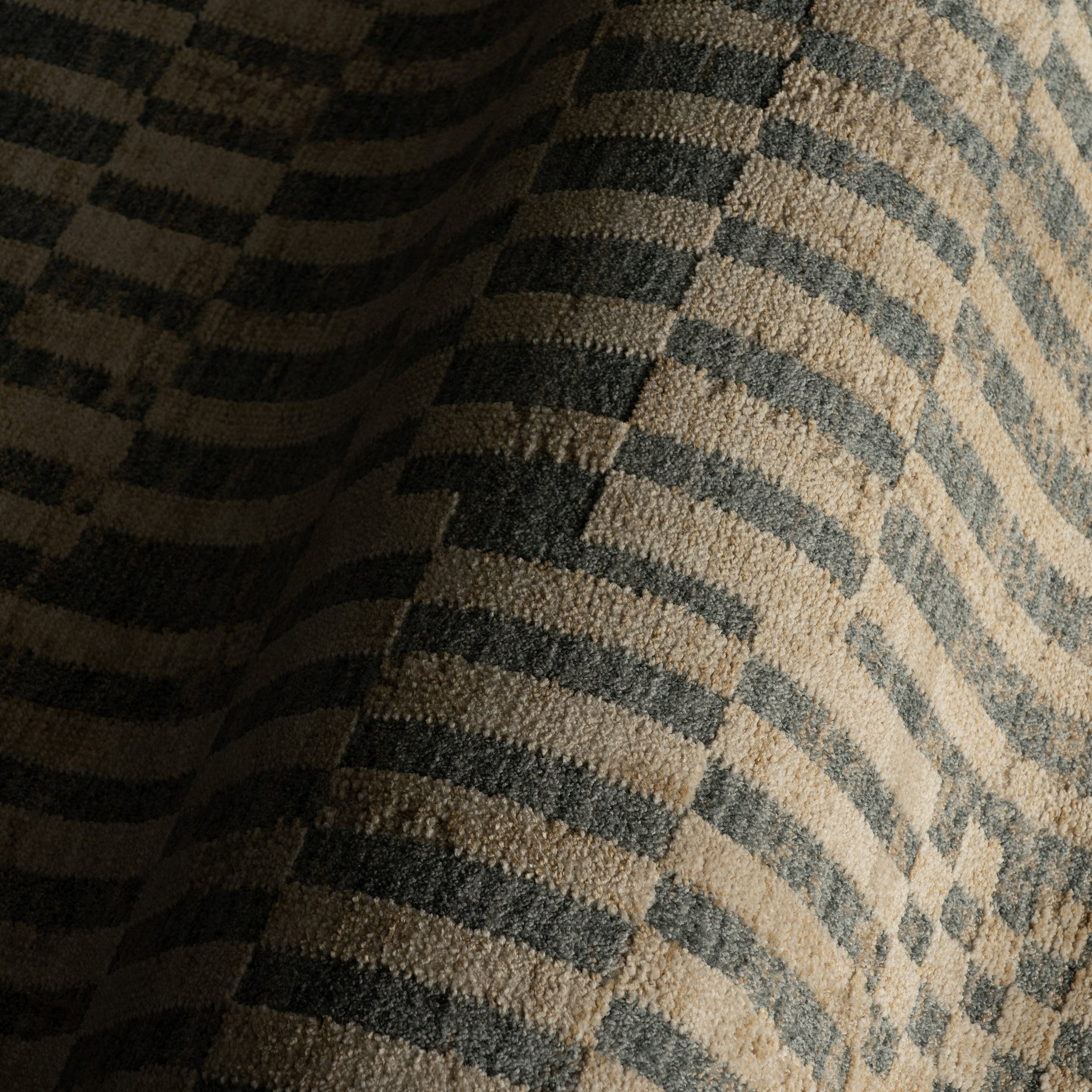 nuLOOM Cassiel Checkered Area Rug - Image 5