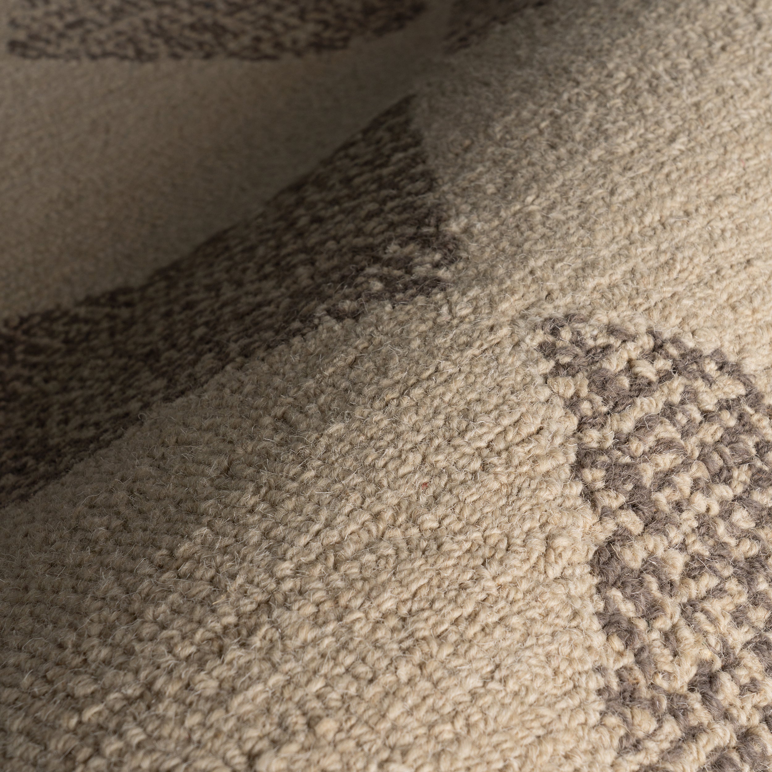 Nuloom Nivora Tufted Diamond Area Rug - Image 19