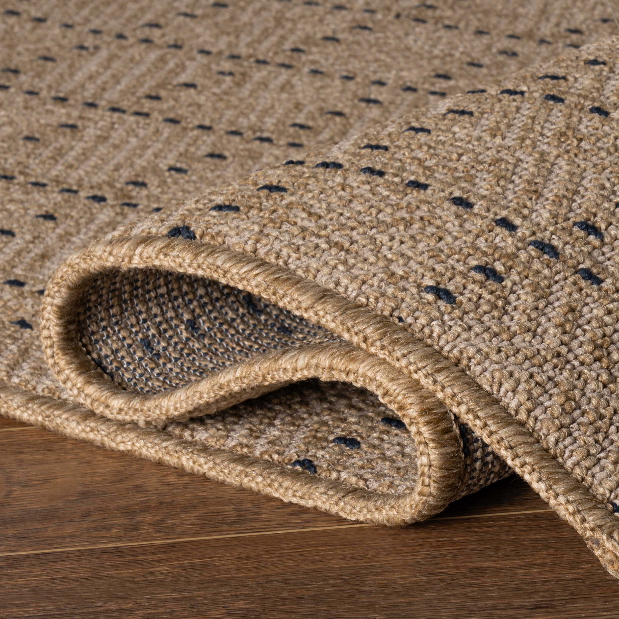 Nuloom Velisyn Modern Geometric Indoor/Outdoor Area Rug - Image 4