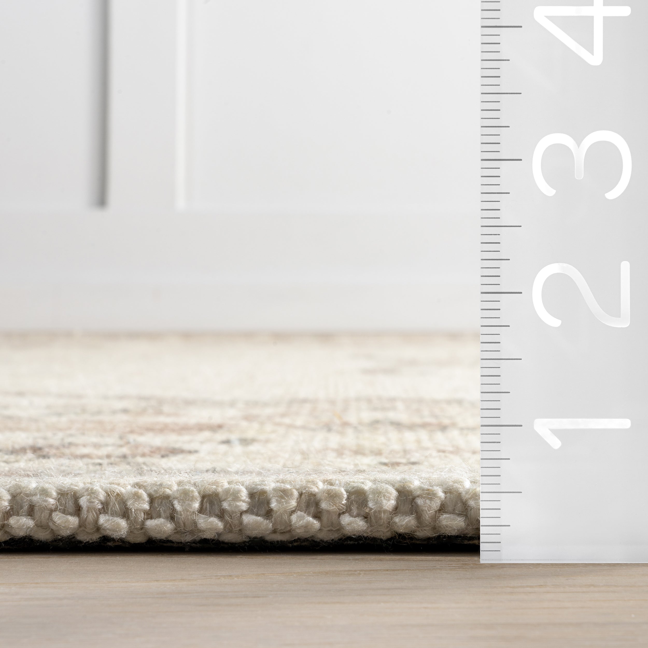 Princesa Medallion Wool and Cotton Area Rug - Image 3
