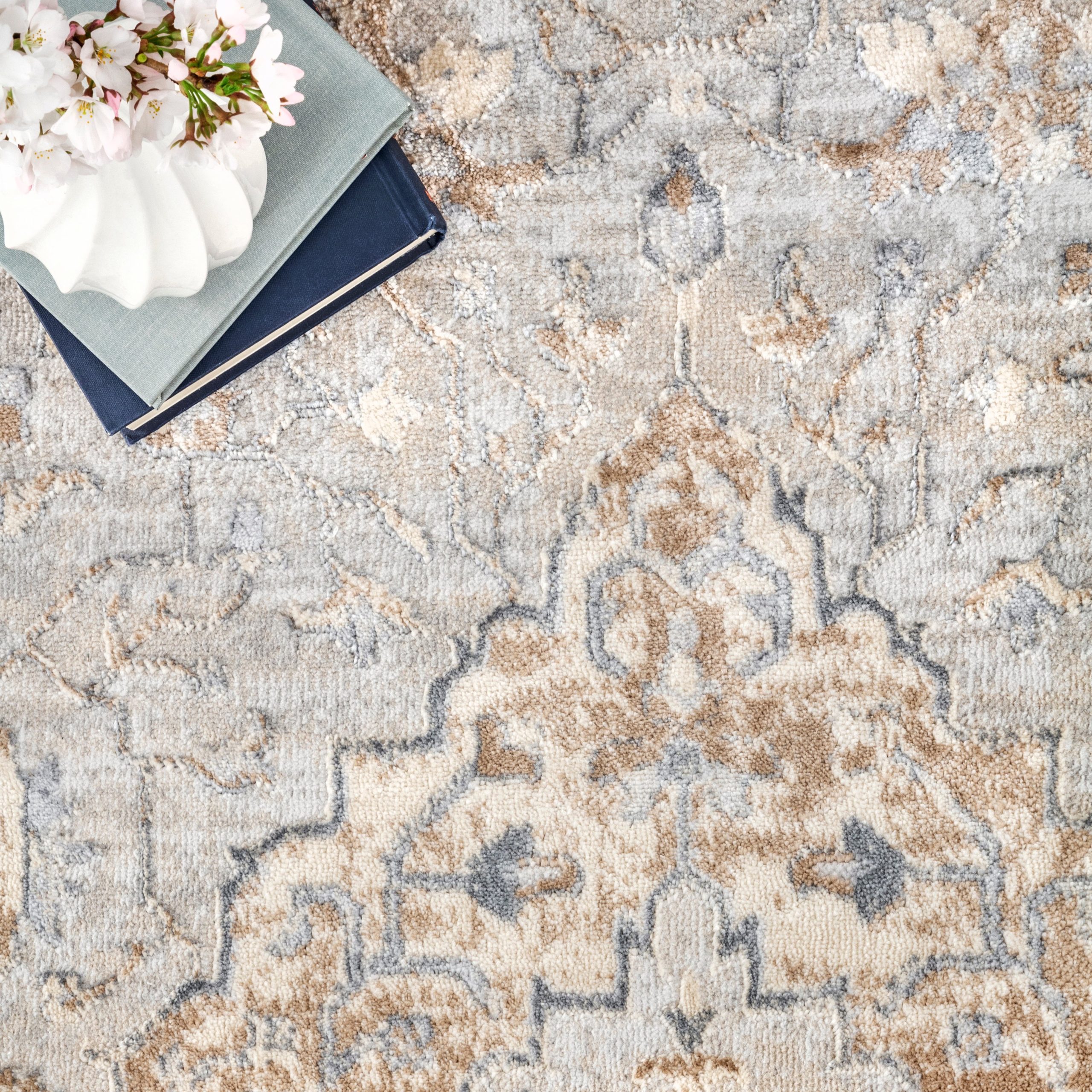 Vintage Medallion Thea Area Rug - Image 5