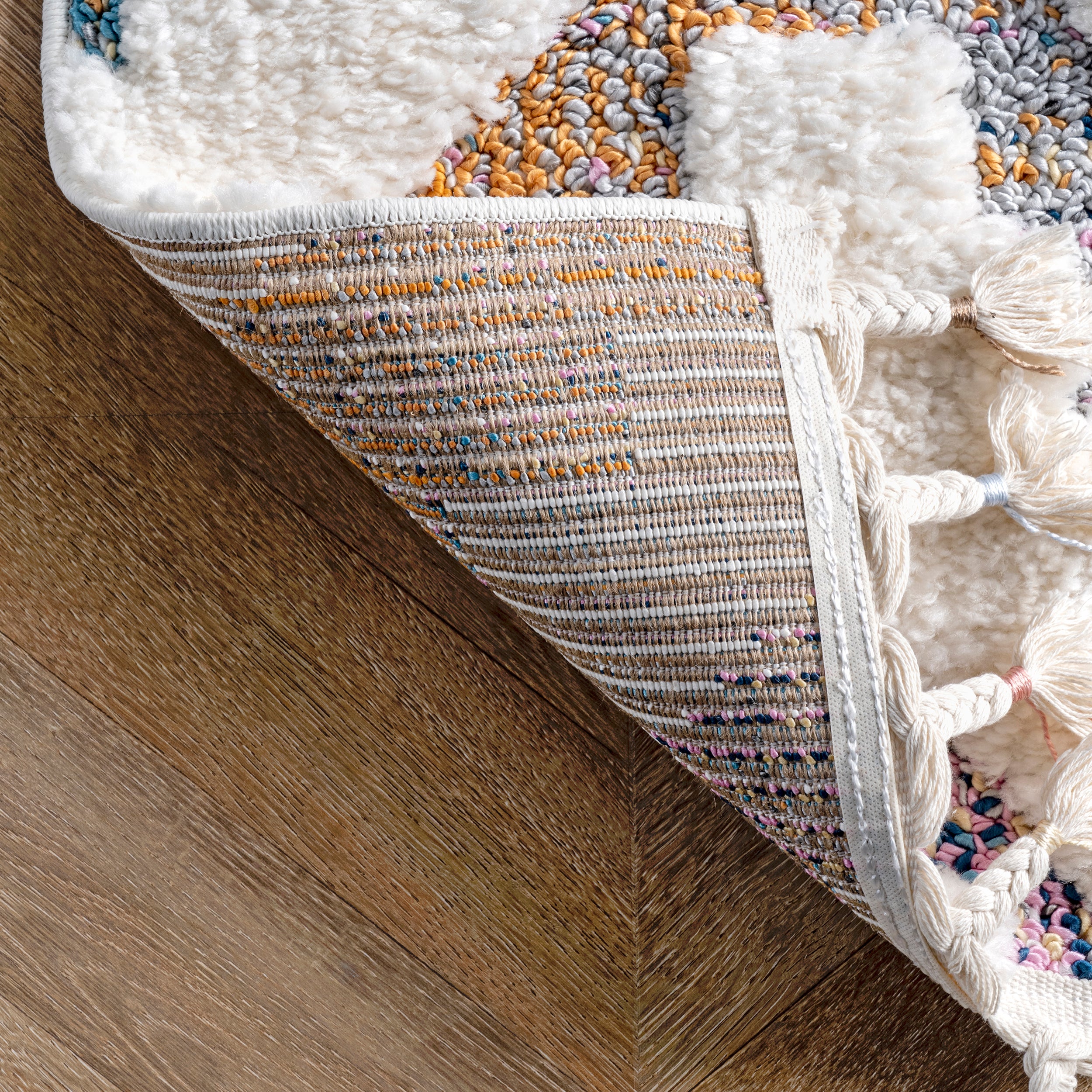 Rumi High-Low Chevron Kids Tassel Area Rug - Image 7