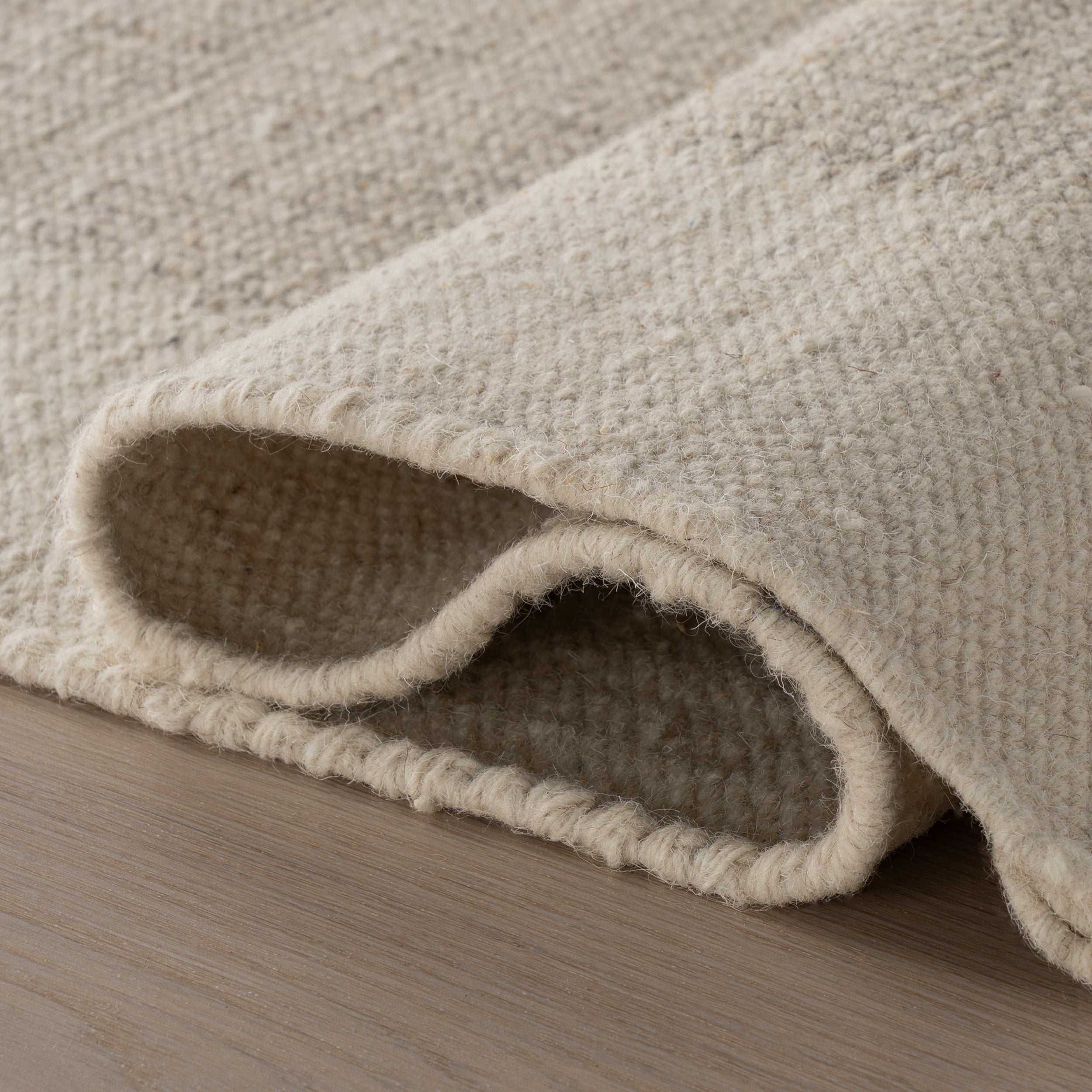 Nuloom Ravielle Hand Woven Wool Area Rug - Image 4