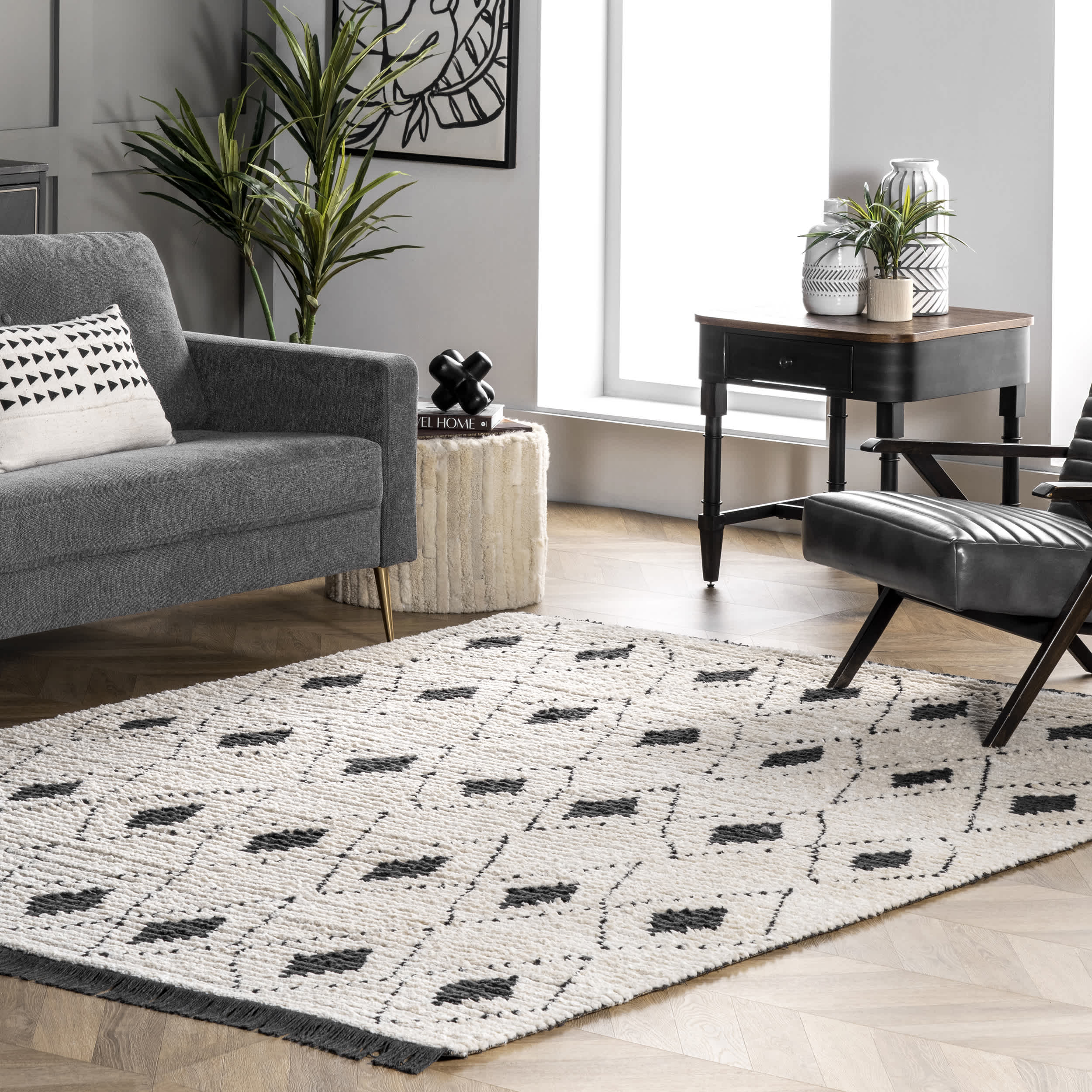Joanna Diamond Trellis Soft Shag Fringe Area Rug - Image 2