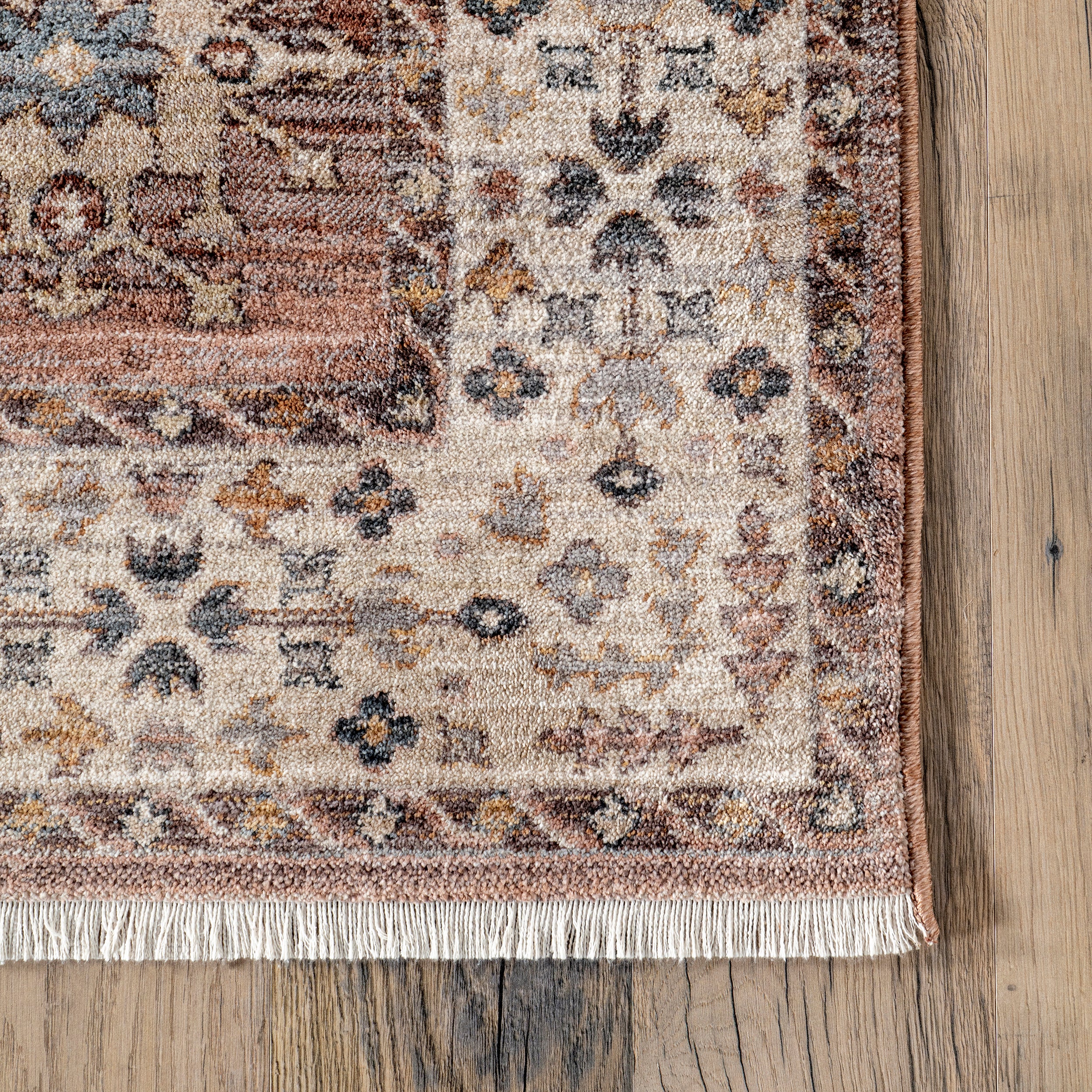 Kelsee Vintage Traditional Fringe Area Rug - Image 5