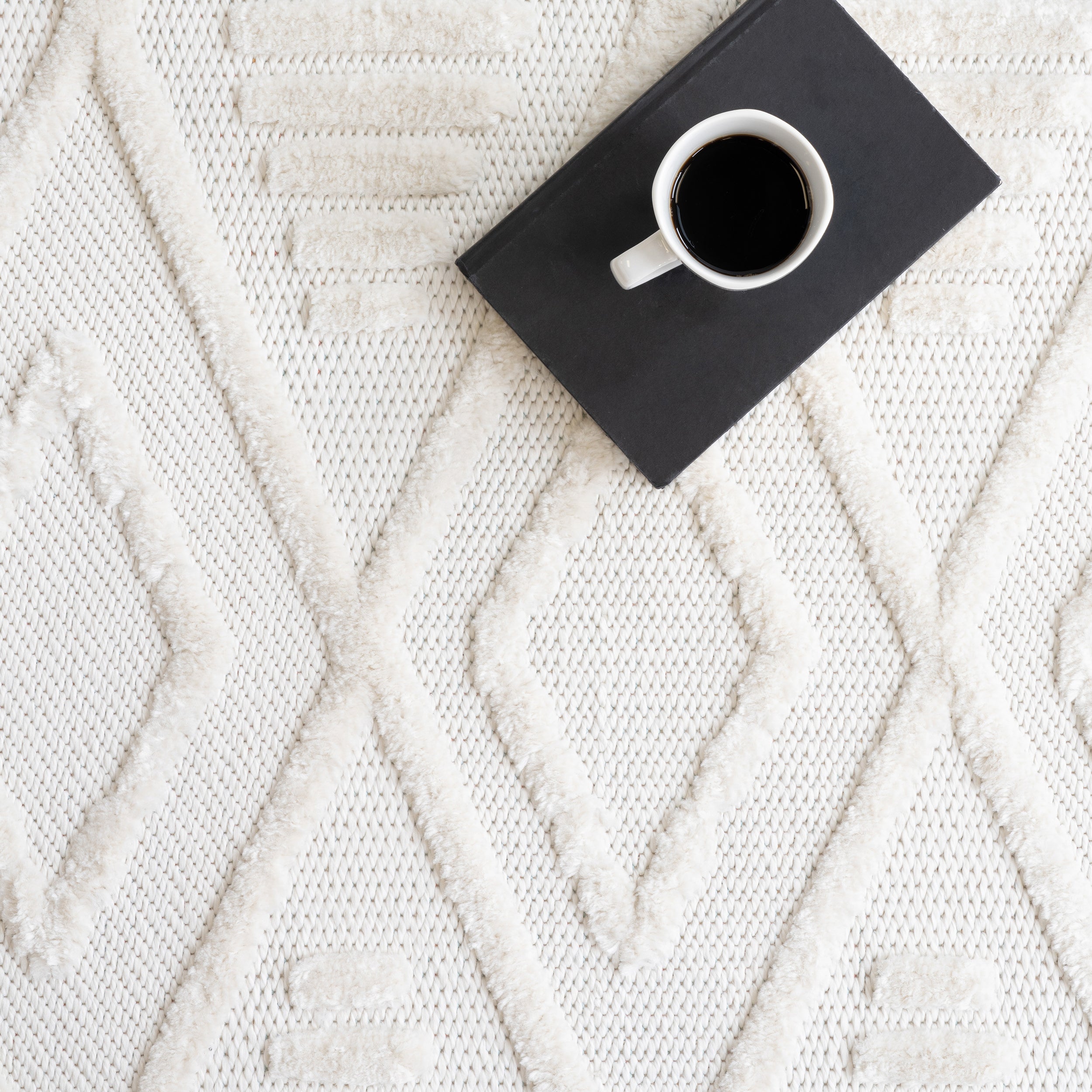 Annaka Trellis Fringe Area Rug - Image 7