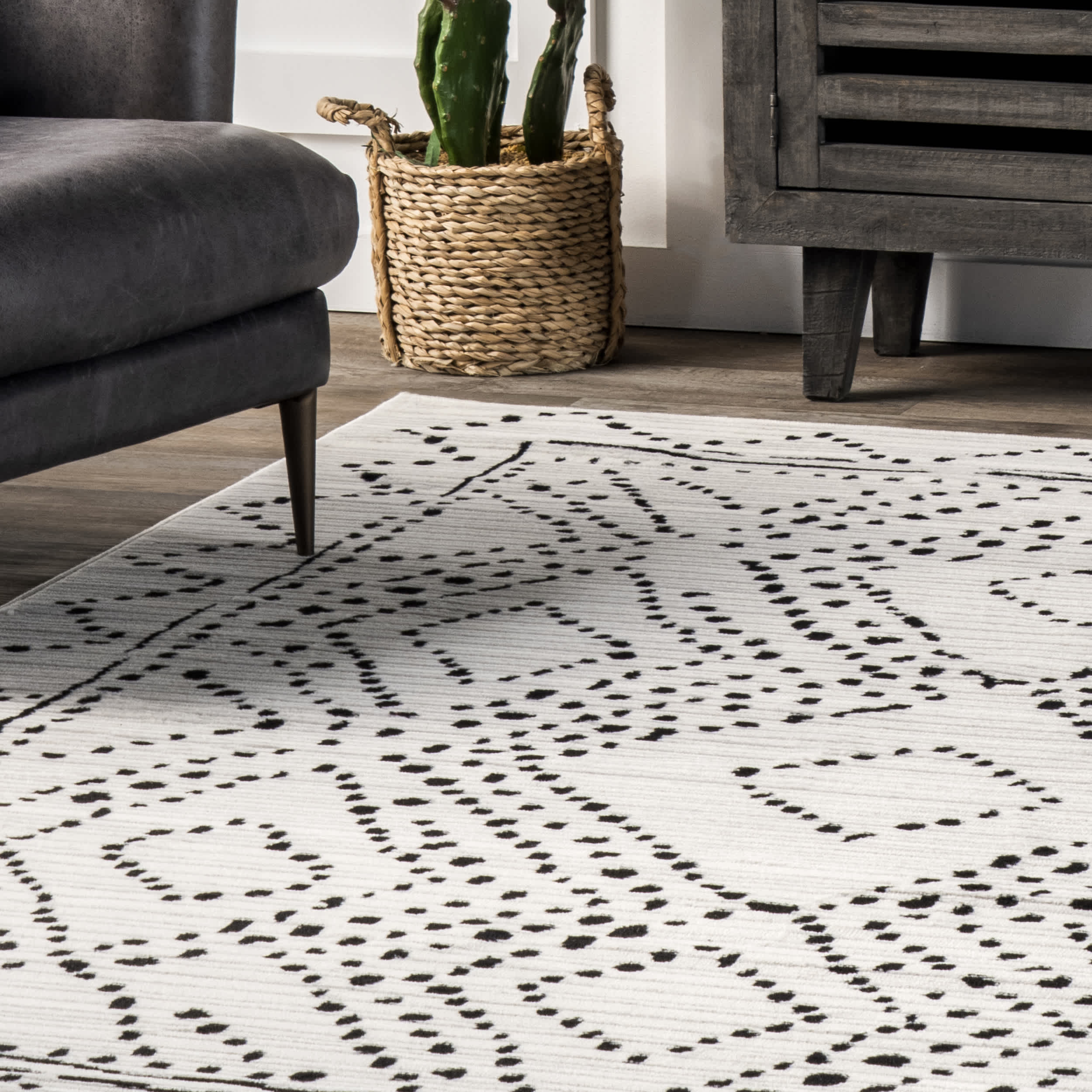 Mila Dotted Diamond Trellis Area Rug - Image 9