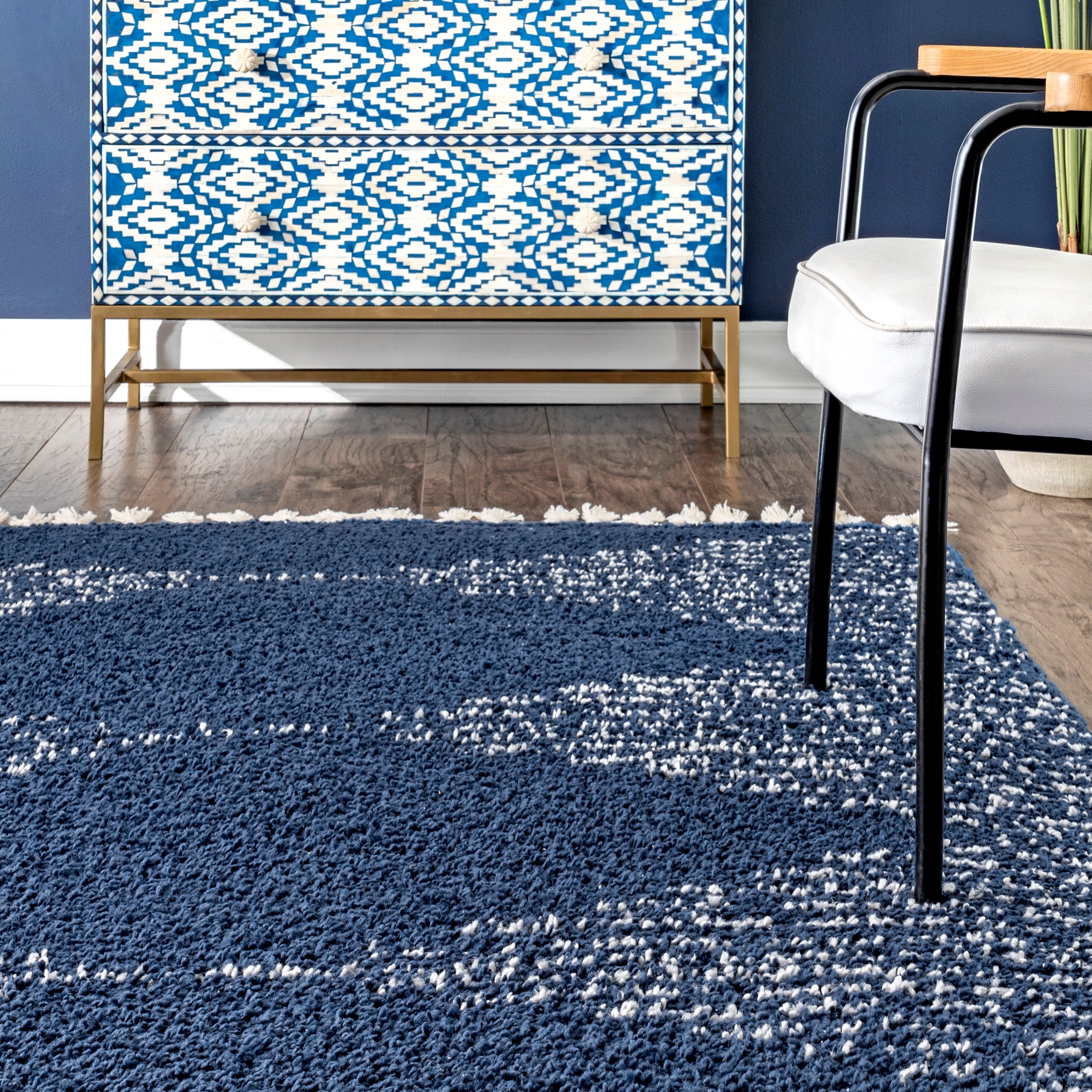 Bria Moroccan Shag Tasseled Area Rug - Image 20