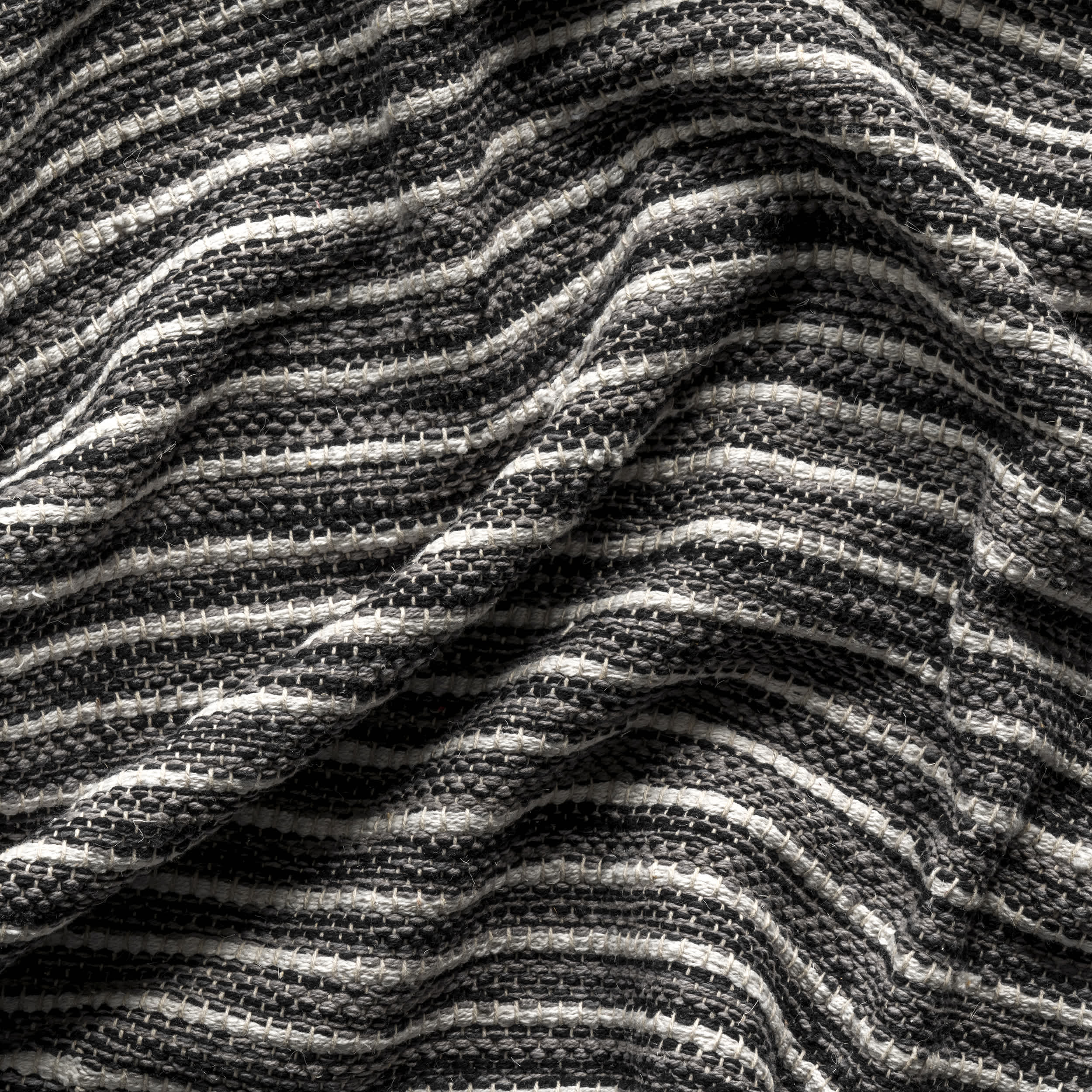 Missy Handmade Cotton Contemporary Diamond Flatweave Area Rug - Image 4