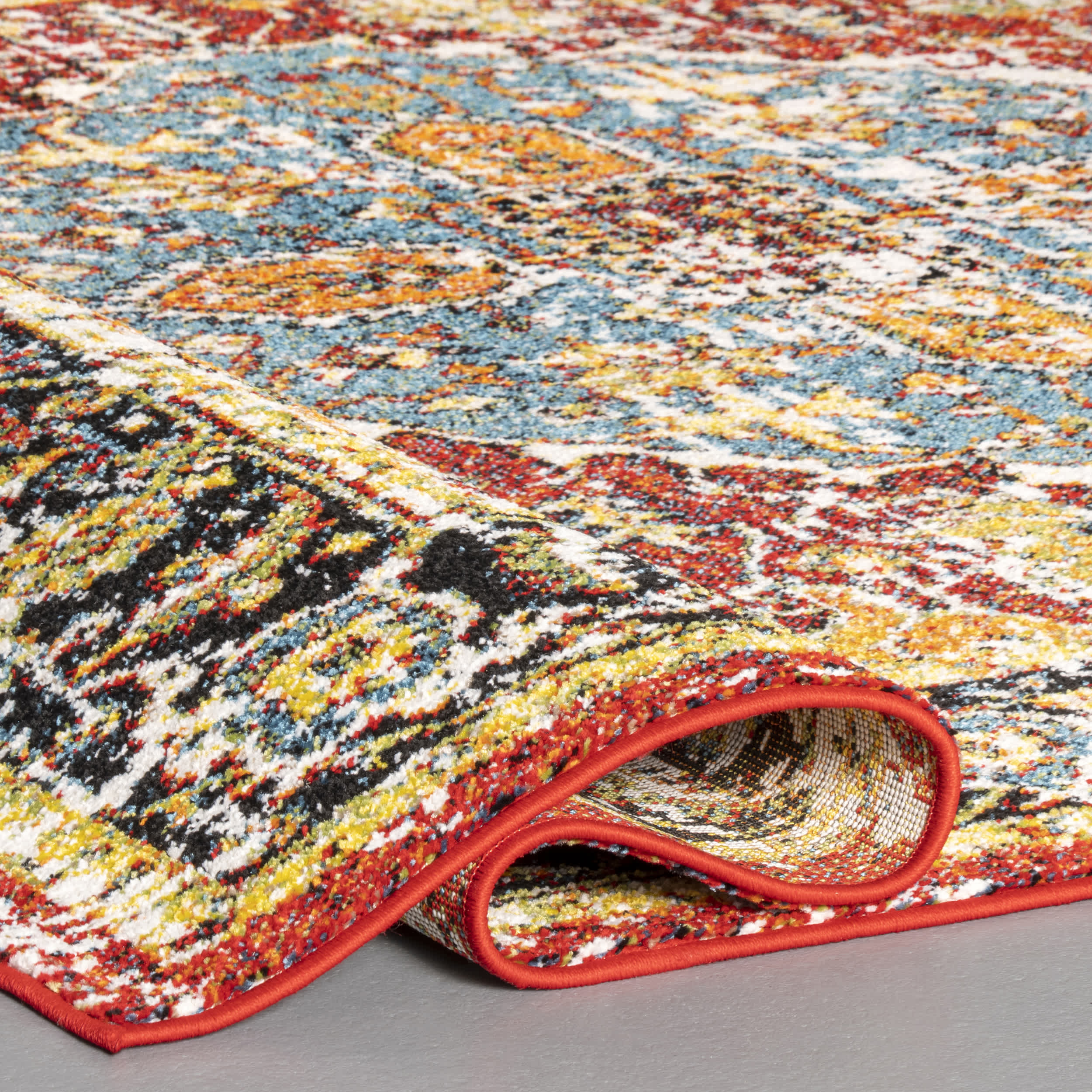 Indoor/Outdoor Transitional Medallion Muriel Area Rug - Image 4