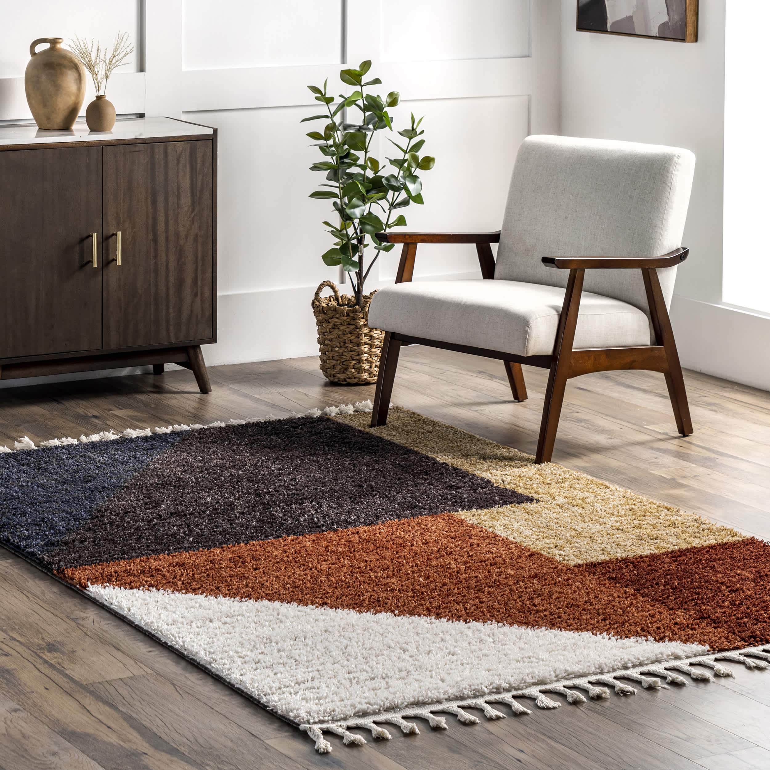 Kaylie Shaggy Modern Geometric Tassel Area Rug - Image 2