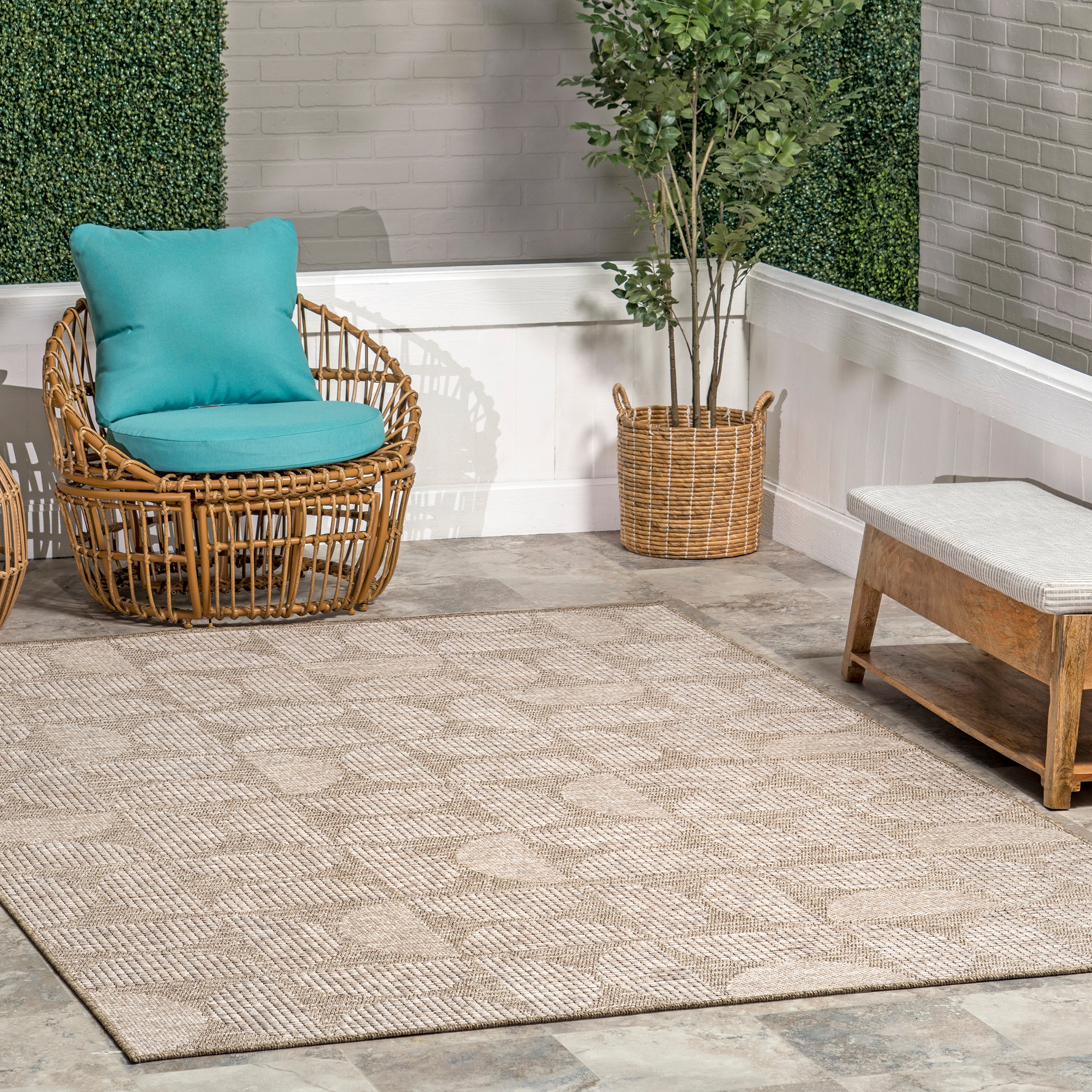 Lakelyn Modern Geometric Indoor/Outdoor Area Rug - Image 2