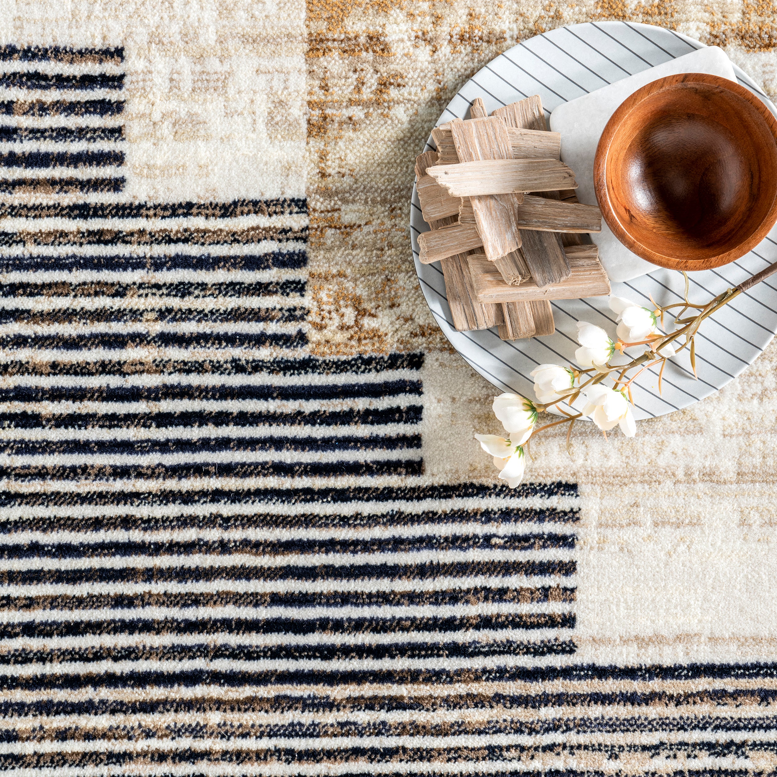 nuLOOM Vanita Transitional Southwestern Fringe Area Rug - Image 18