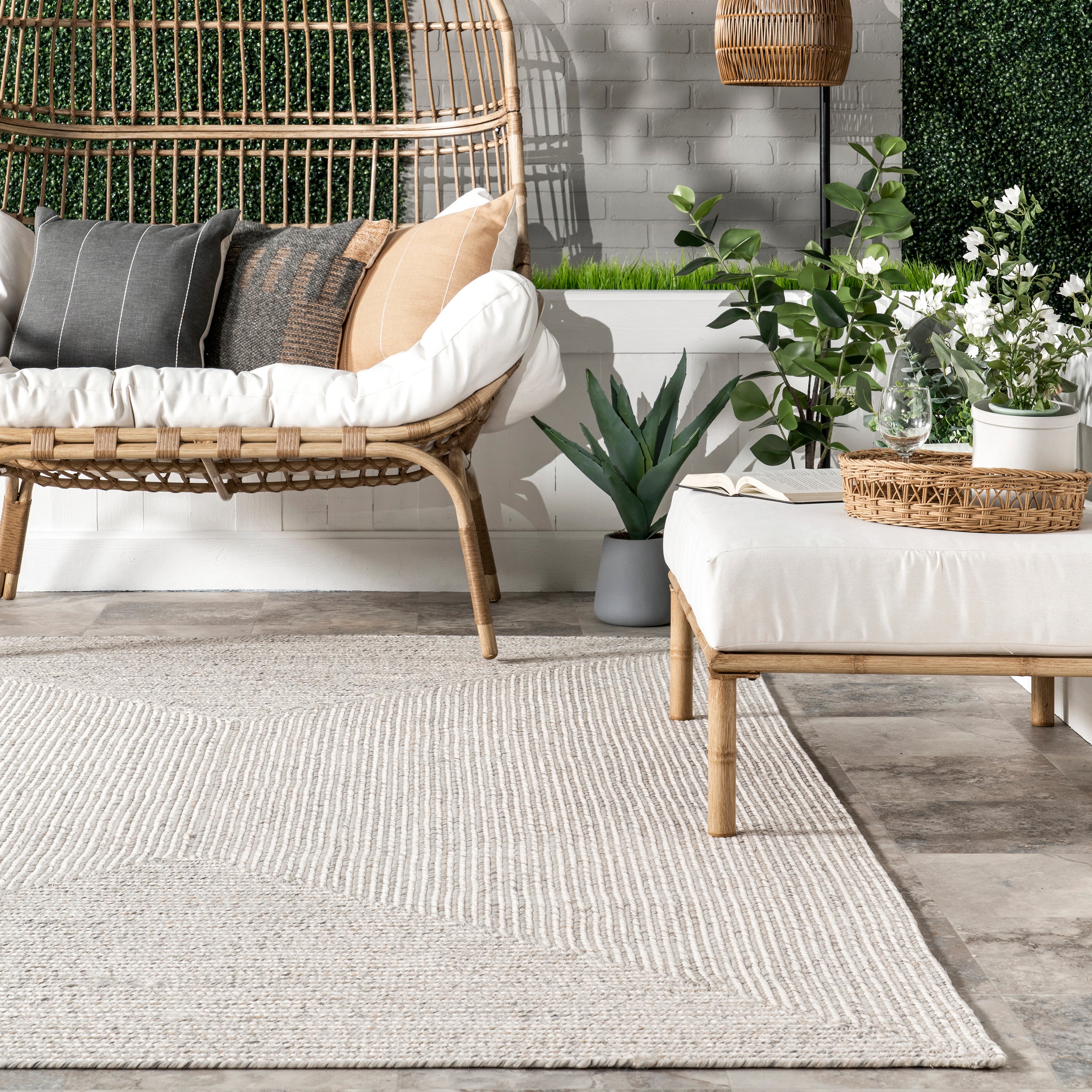 Wynn Braided Indoor/Outdoor Area Rug - Image 8
