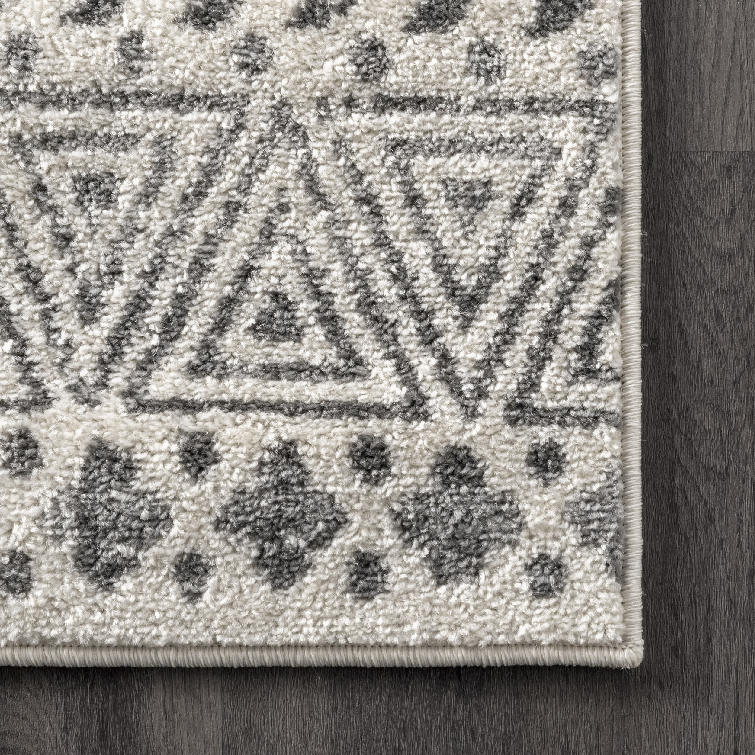 Camila Greek Diamond Trellis Area Rug - Image 5