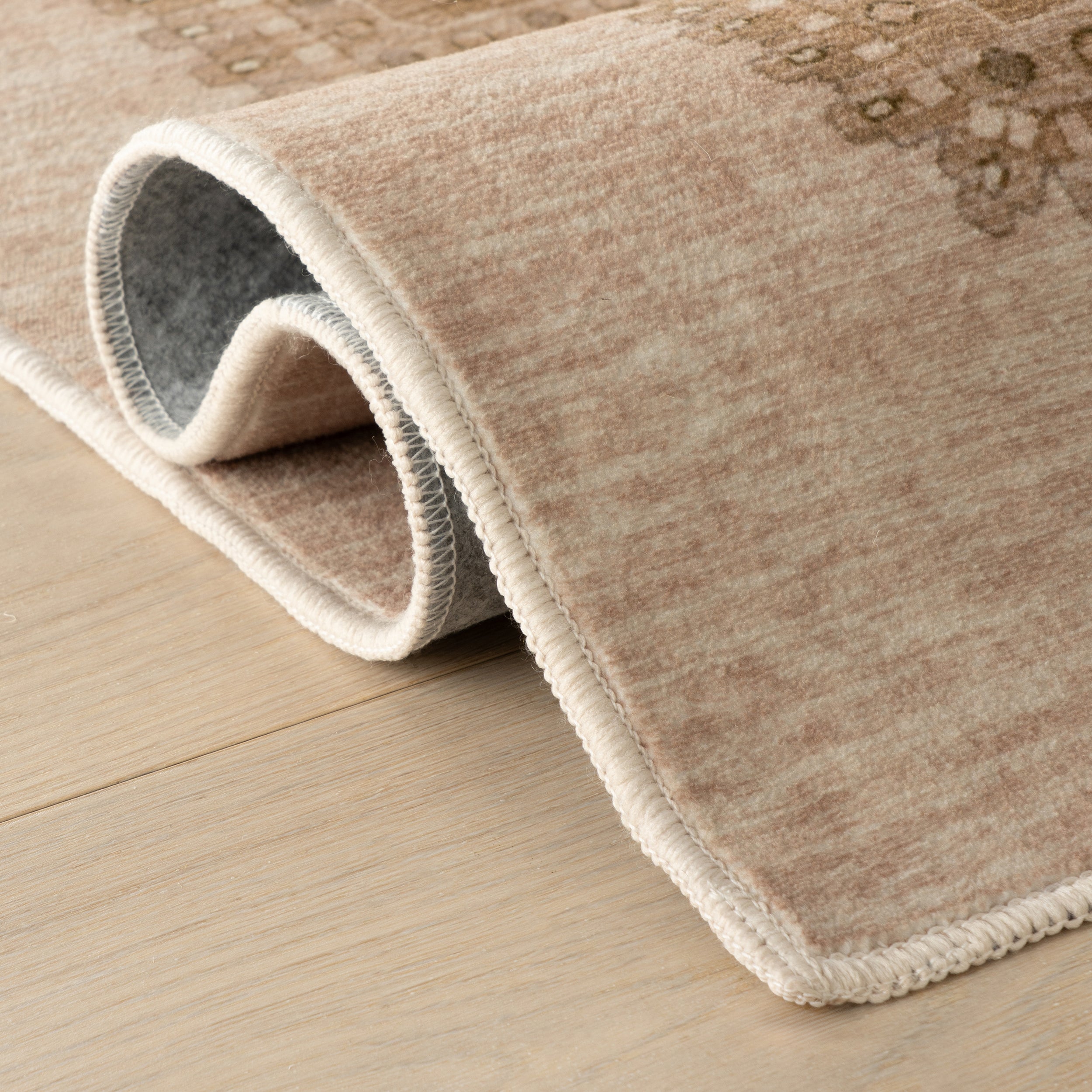 Nuloom Sorrelle Bordered Washable Rug - Image 4