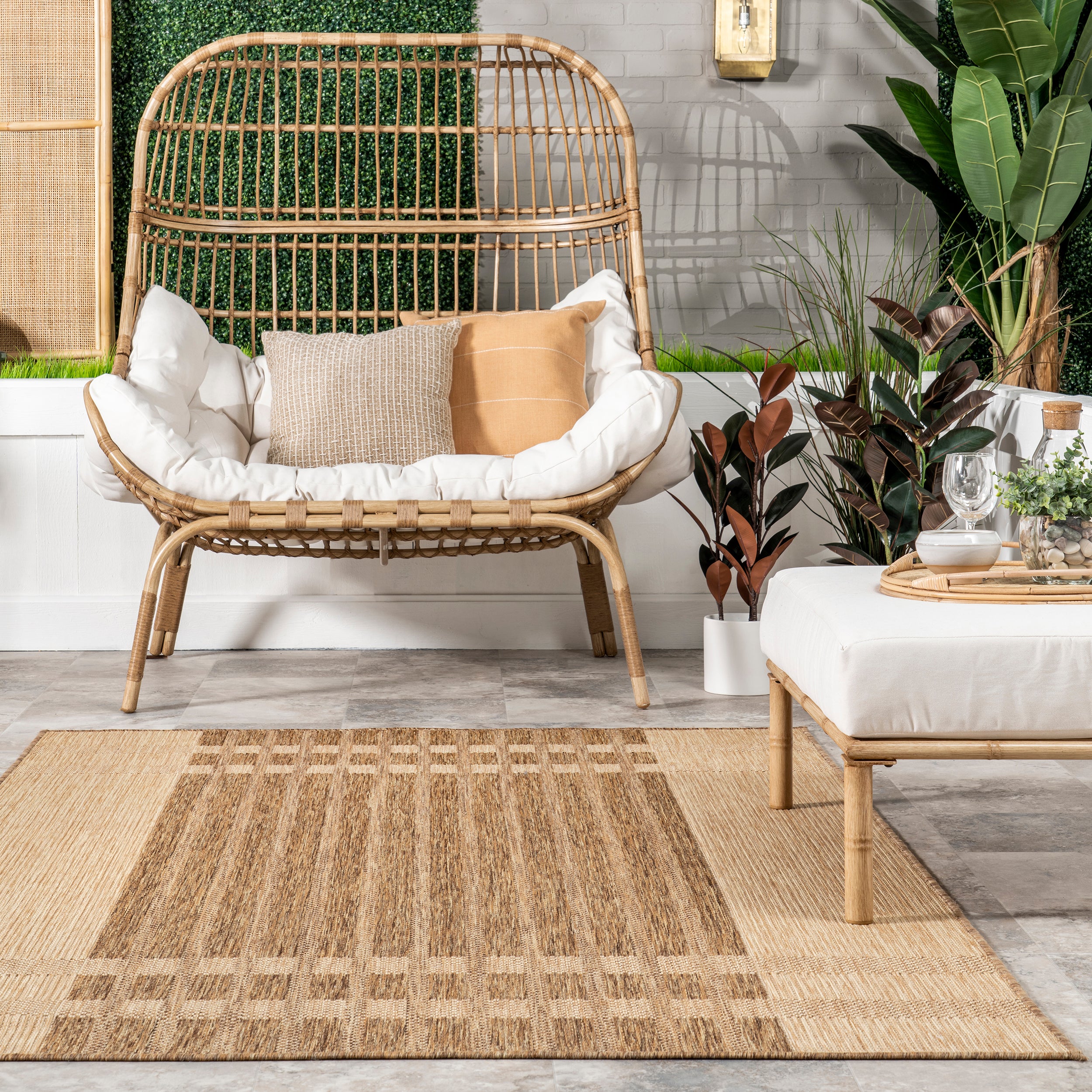 Lila Modern Striped Indoor/Outdoor Area Rug - Image 8
