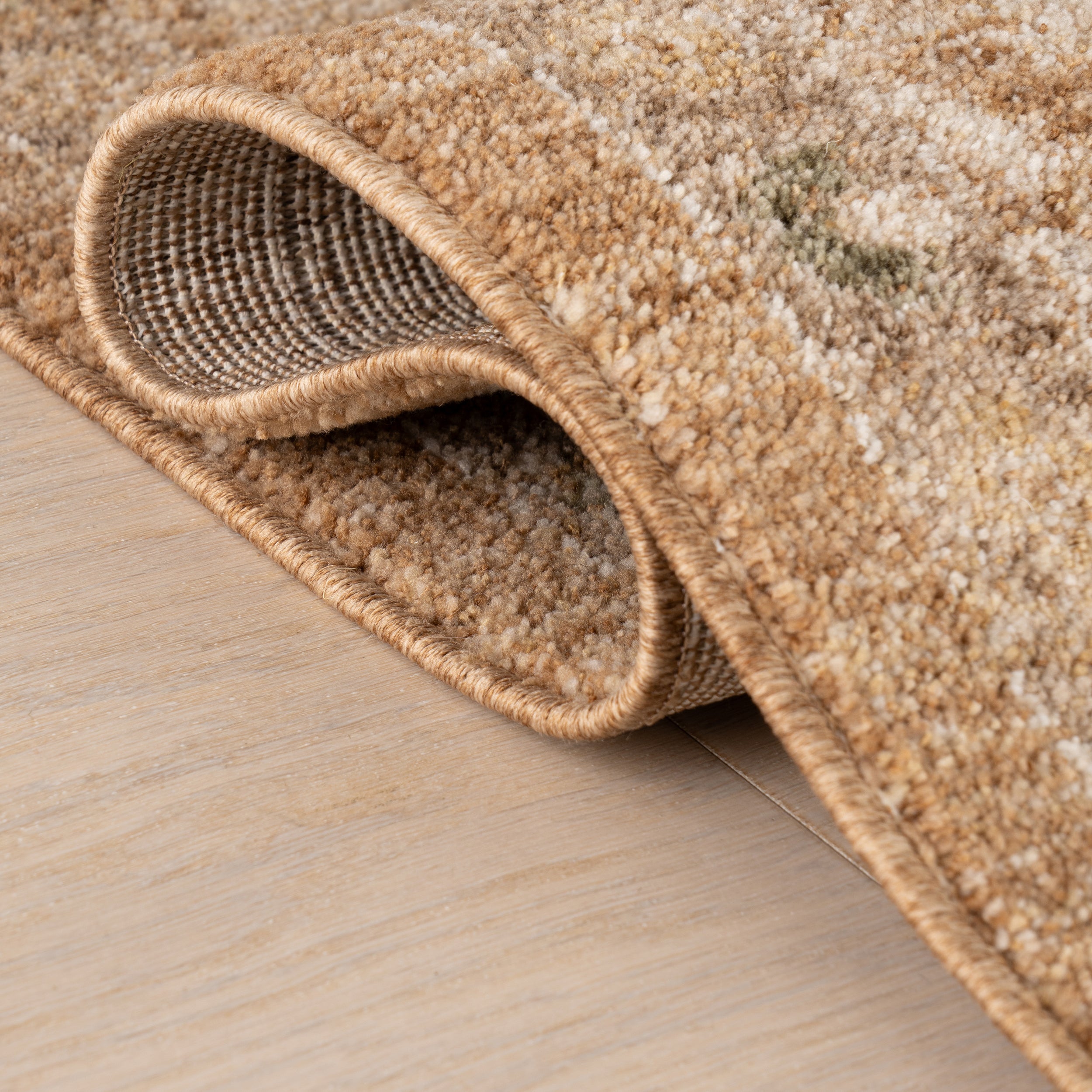 Velavria Vintage & Distressed Traditional Area Rug - Image 4