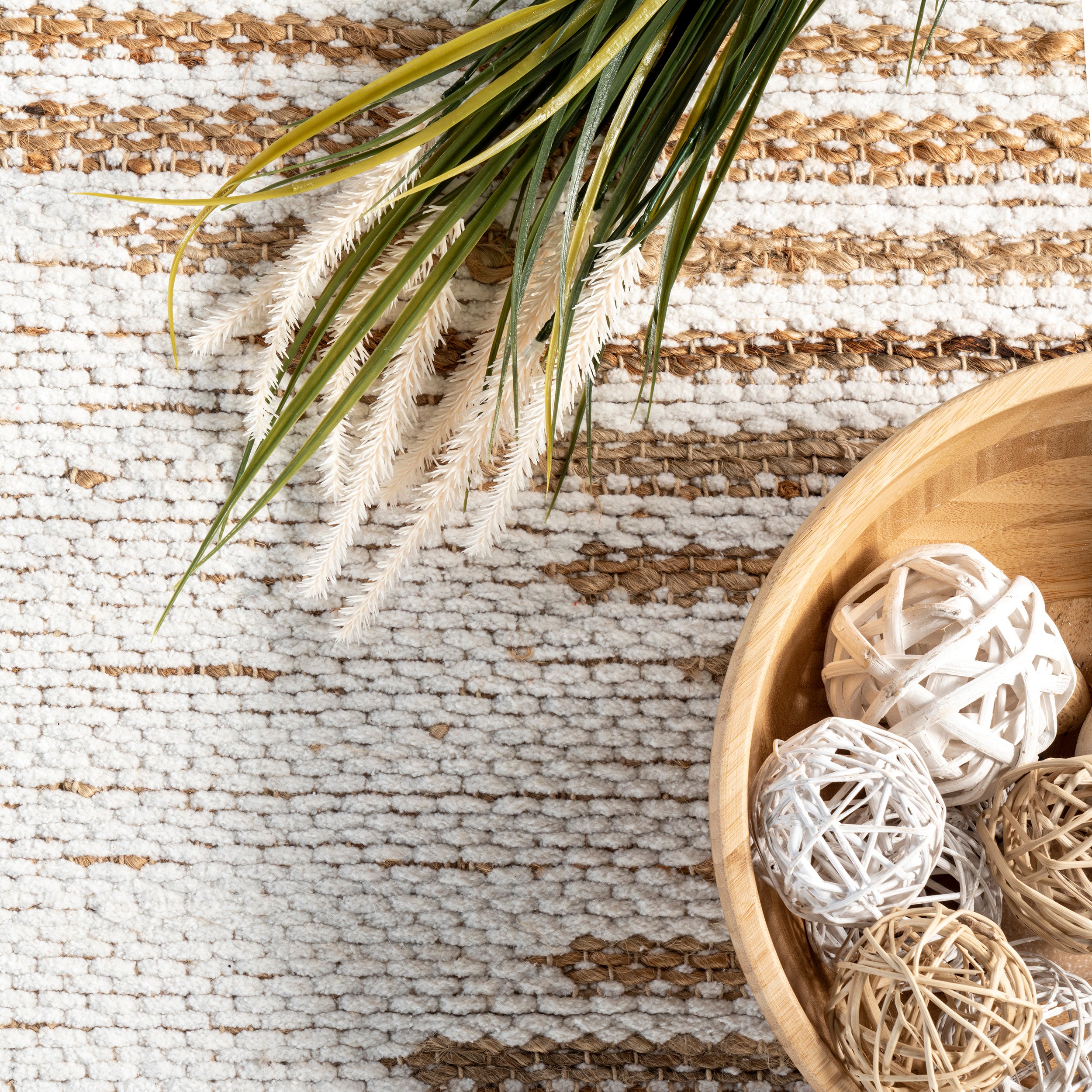 Clea Hand Woven Geometric Flatweave Tassel Area Rug - Image 6