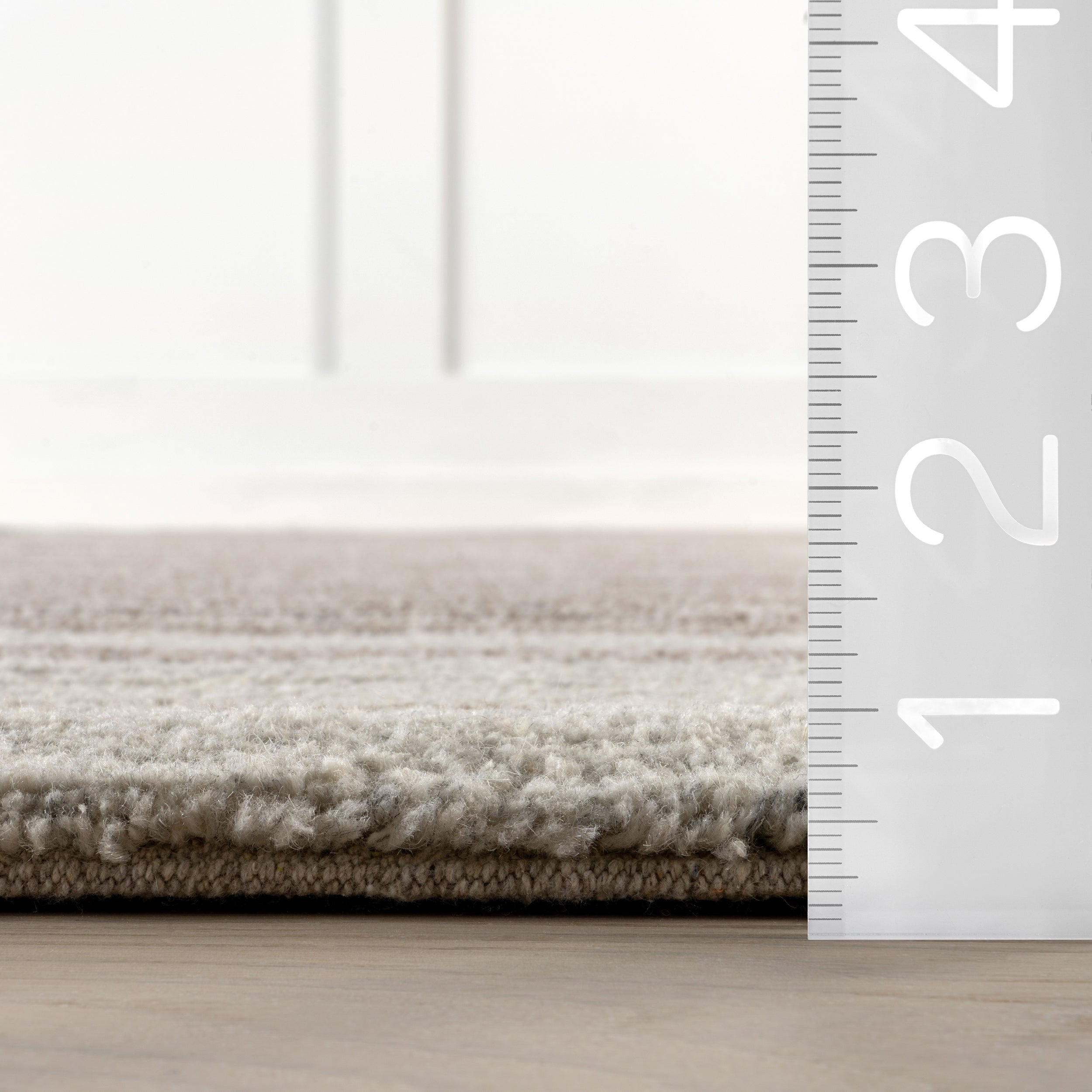 Villa Southwestern Wool Blend Area Rug - Image 3