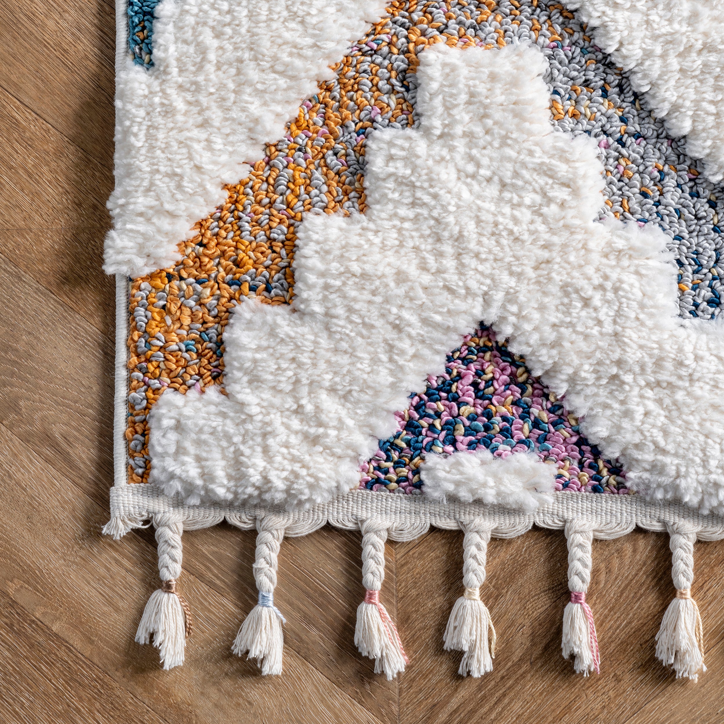 Rumi High-Low Chevron Kids Tassel Area Rug - Image 5