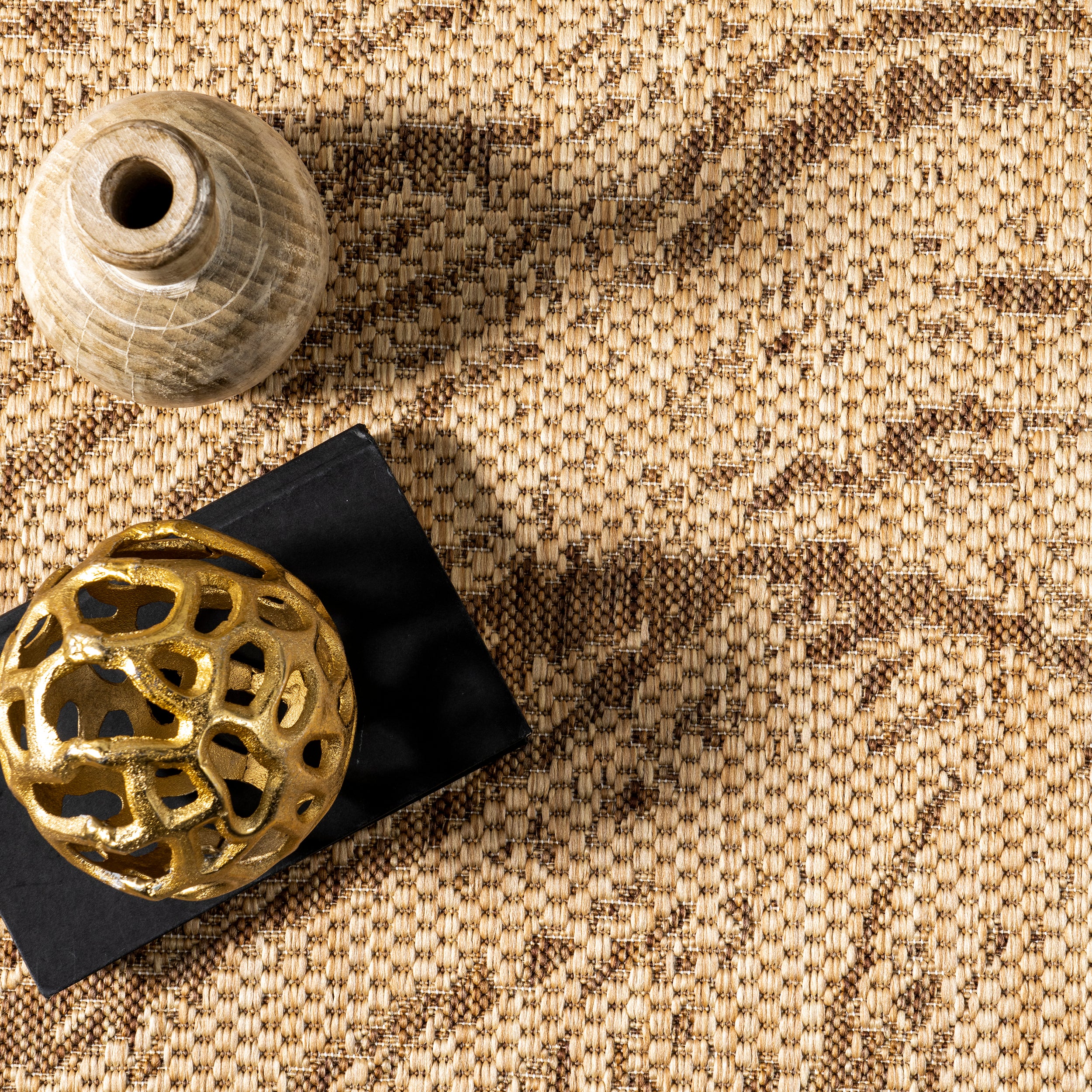 Marsha Contemporary Indoor/Outdoor Area Rug - Image 6