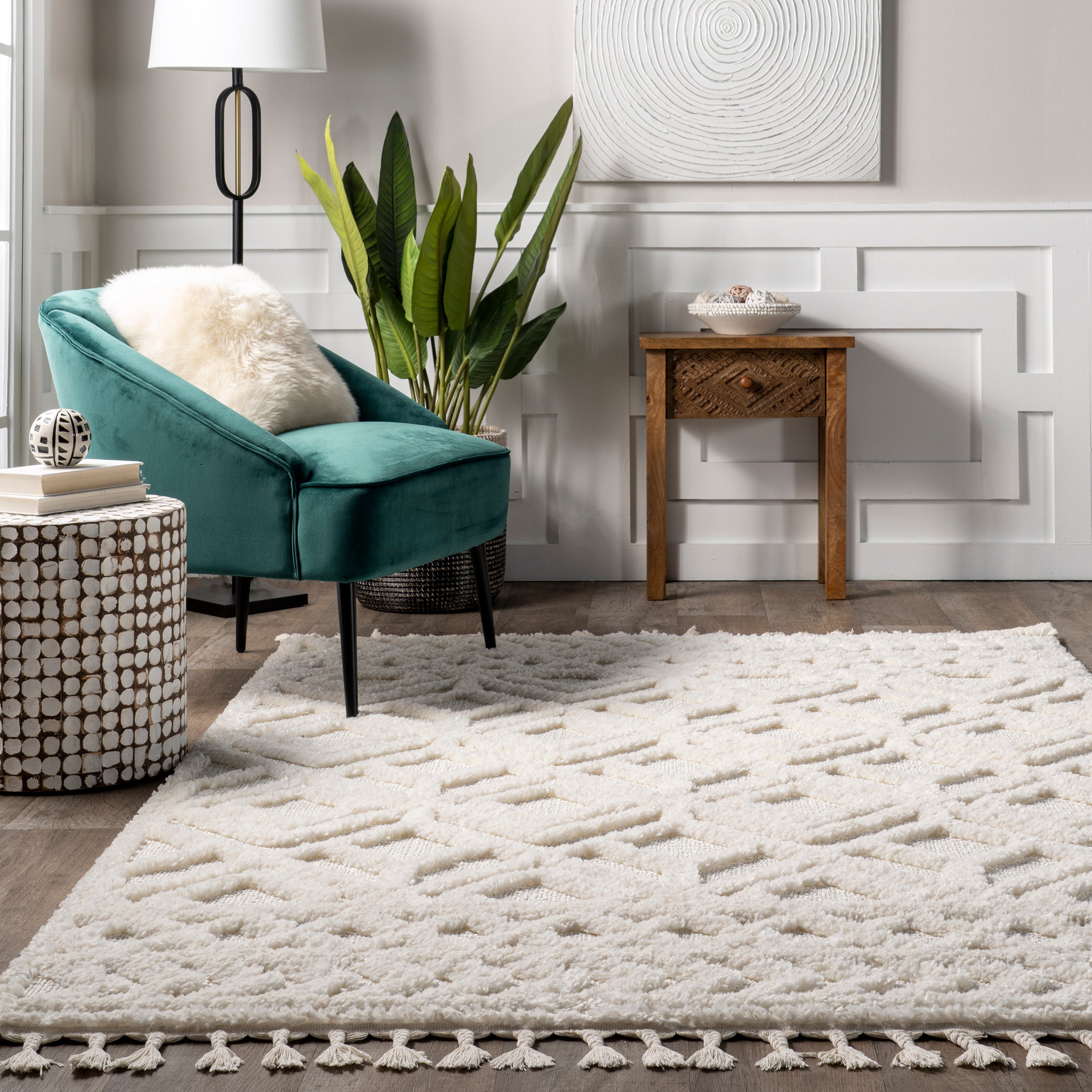 Akia Lattice High/Low Tassel Area Rug - Image 8