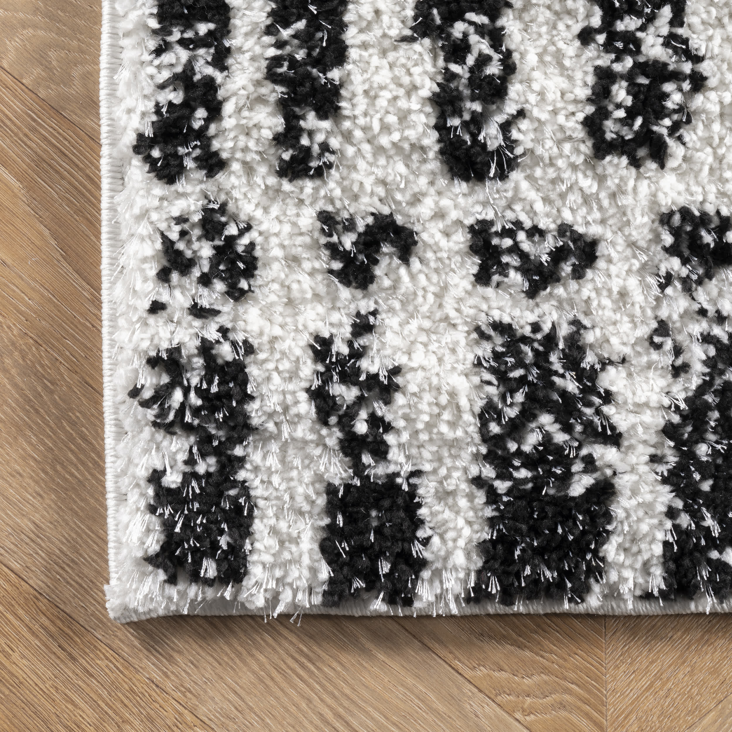 Zoey Distressed Dash Shag Area Rug - Image 5