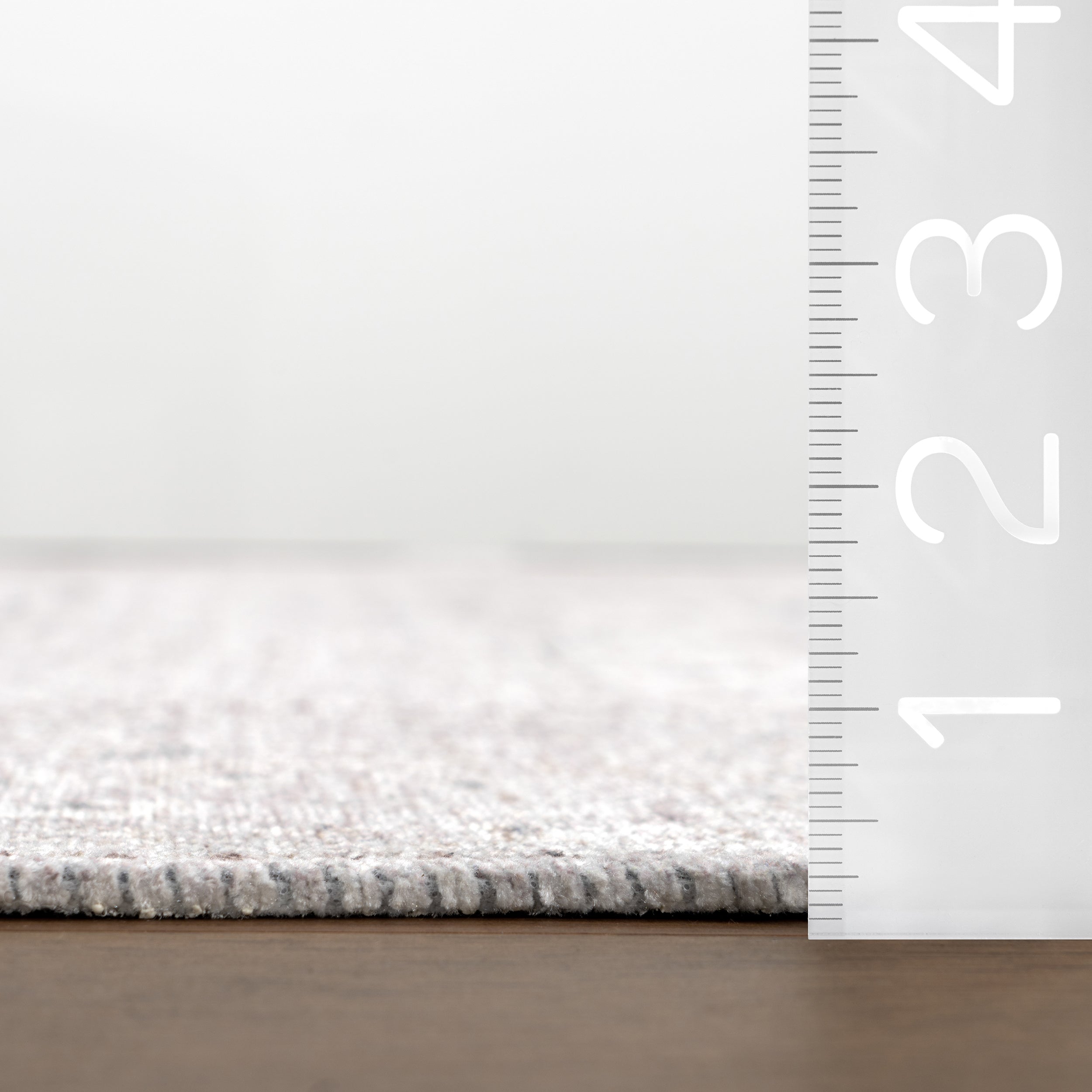 Ayleen SpinClean Traditional Machine Washable Area Rug - Image 3