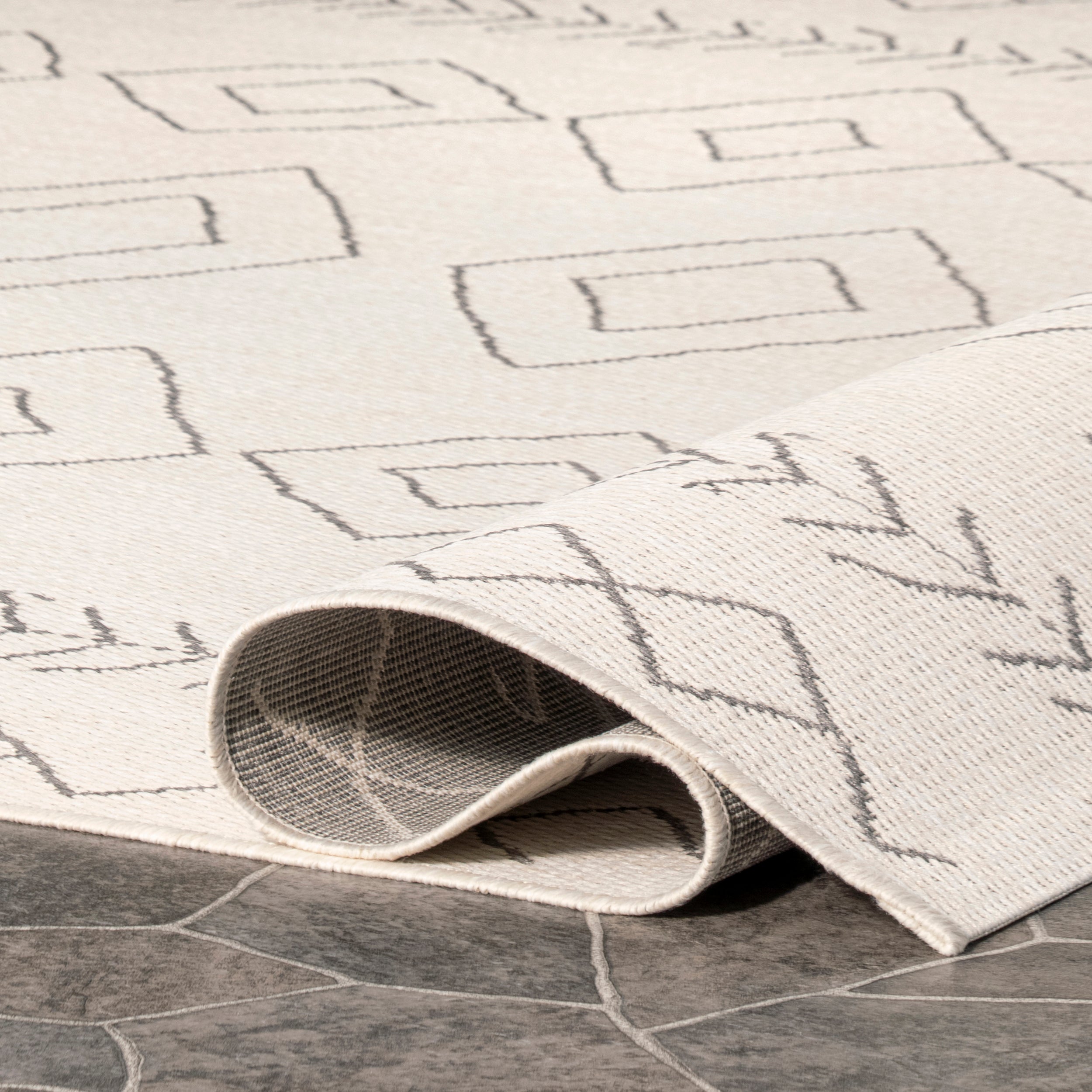 Serna Moroccan Indoor/Outdoor Area Rug - Image 4