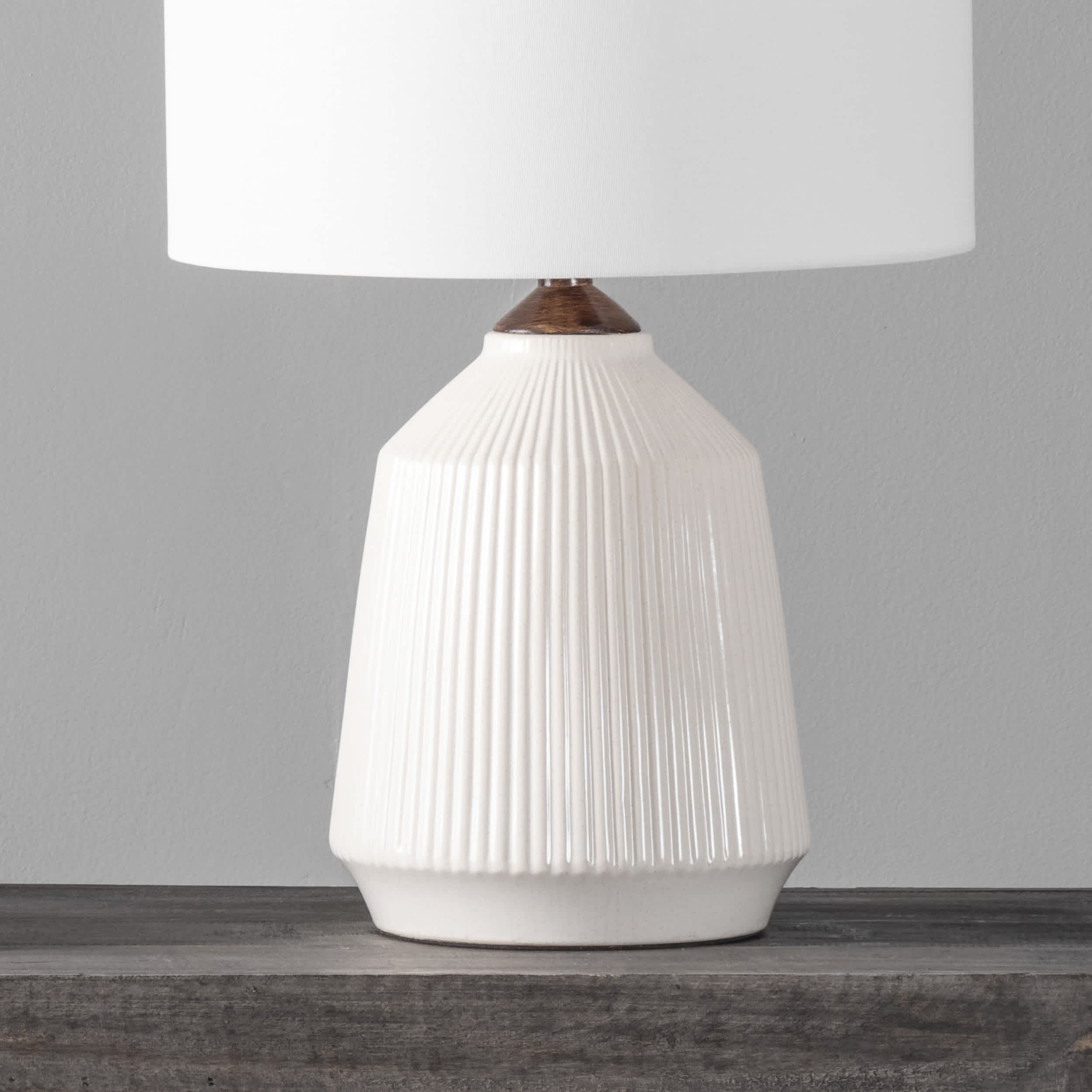 Renton 24 Ceramic Table Lamp - Image 4