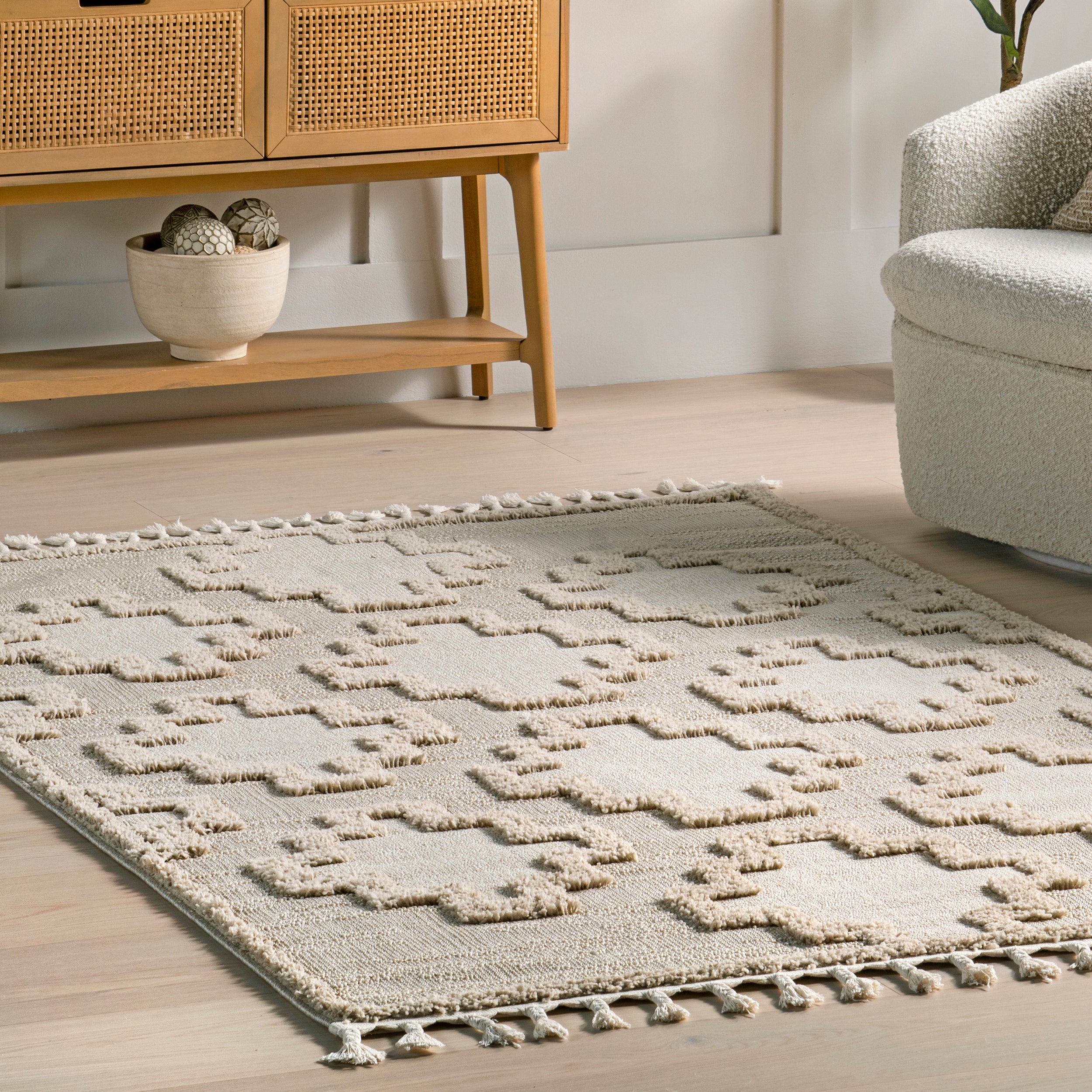Polina Geometric High-Low Tasseled Area Rug - Image 9