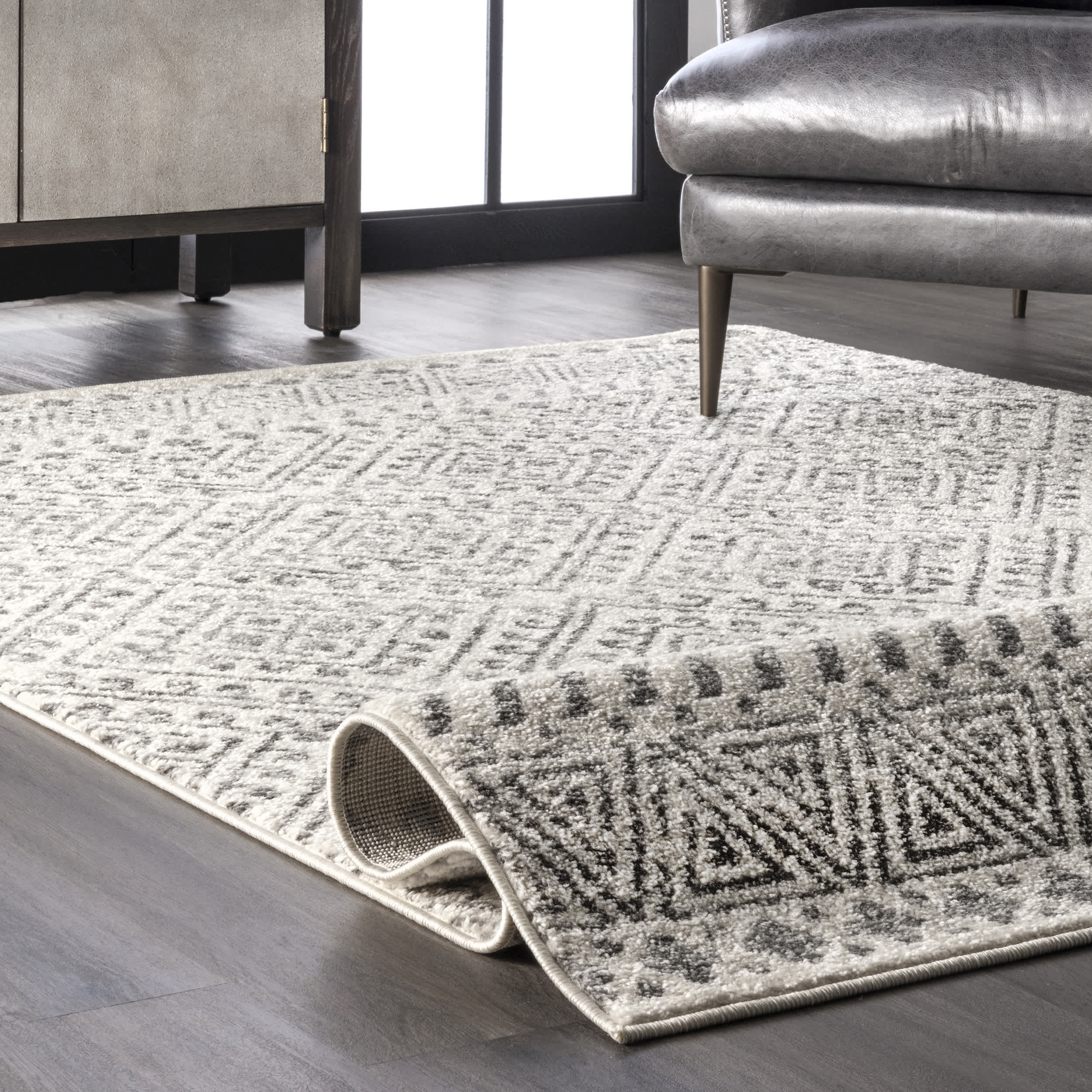 Camila Greek Diamond Trellis Area Rug - Image 4